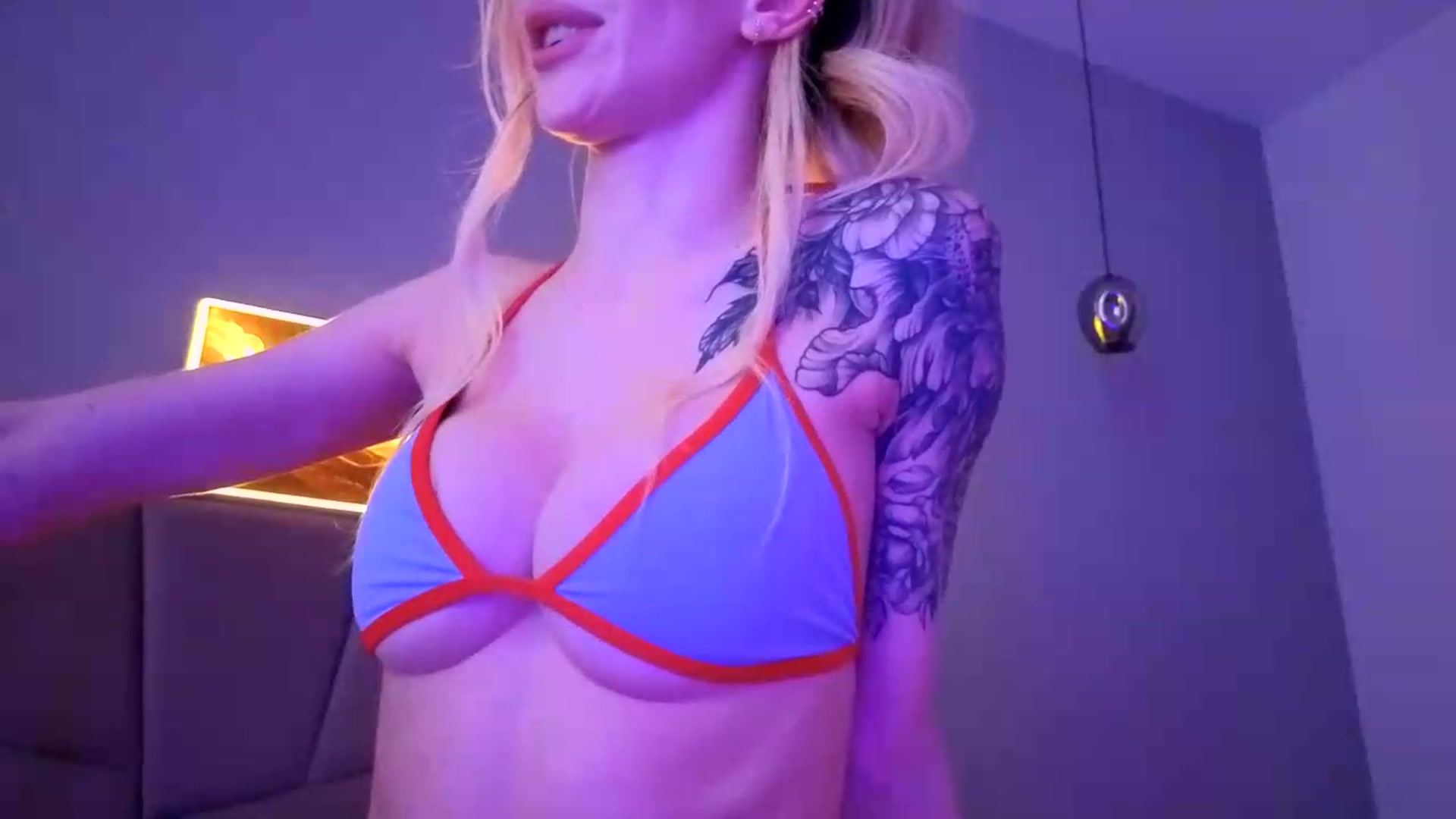 Gallery image thumbnail from Hot_ALISA's myfreecams stream on, 07/13/2026, 09:41 image 8 of 20