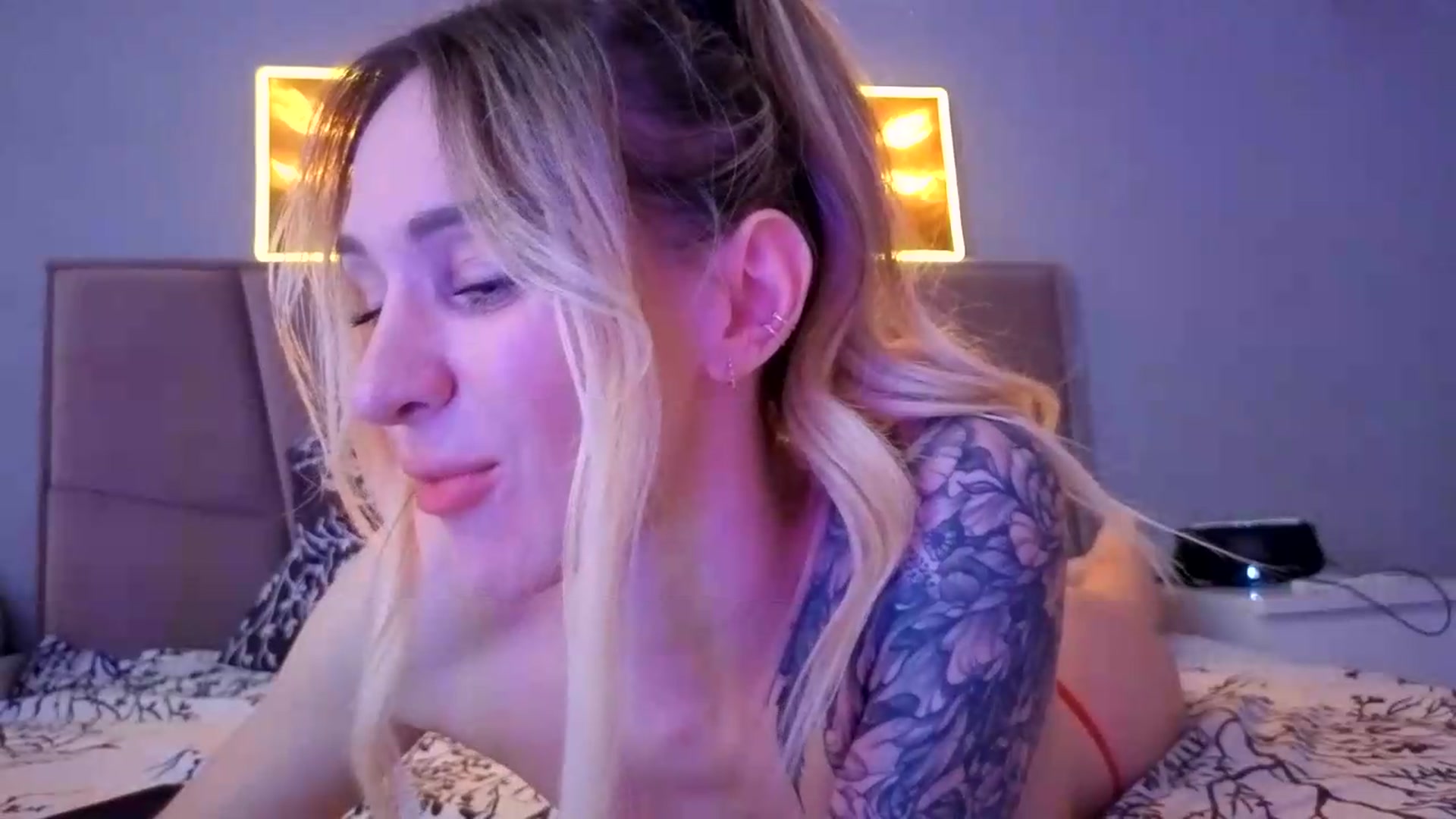 Gallery image thumbnail from Hot_ALISA's myfreecams stream on, 07/13/2026, 11:18 image 3 of 20
