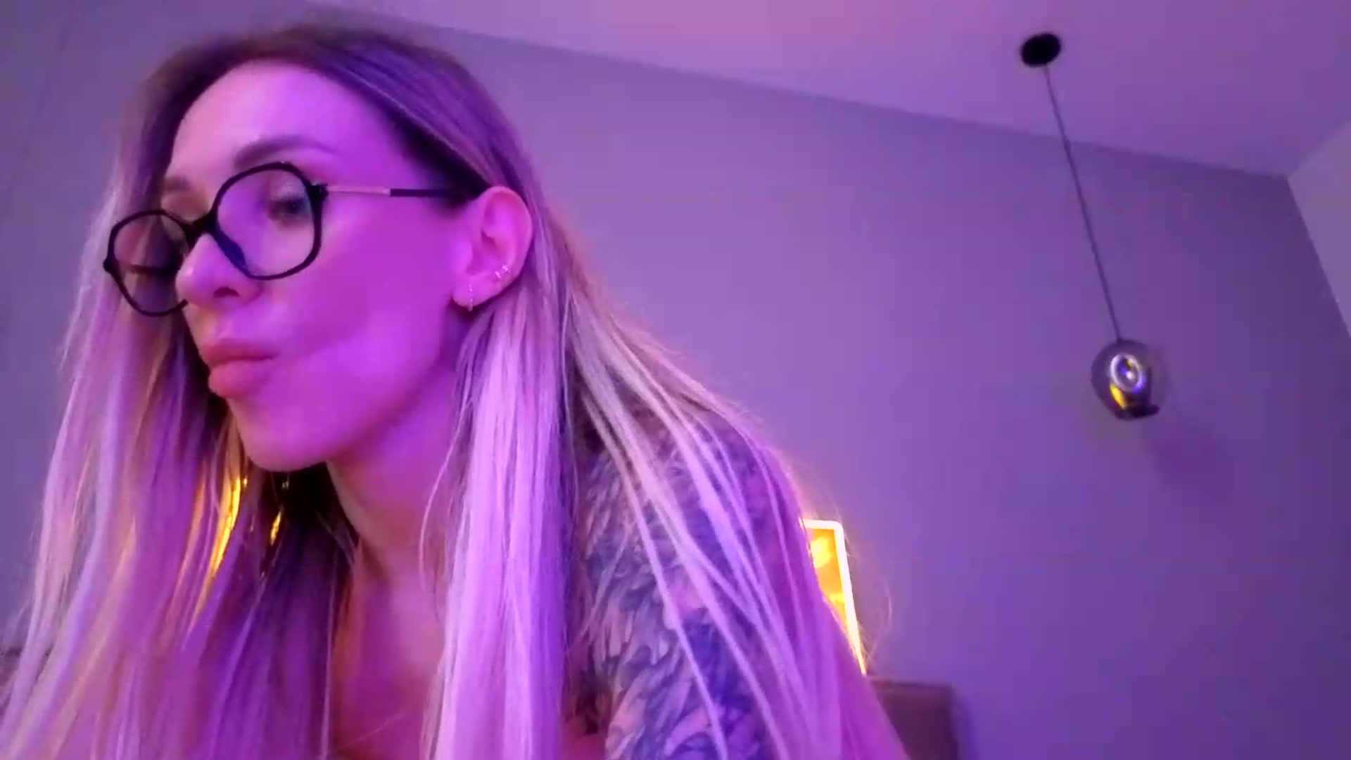 Gallery image thumbnail from Hot_ALISA's myfreecams stream on, 07/18/2026, 11:20 image 16 of 20