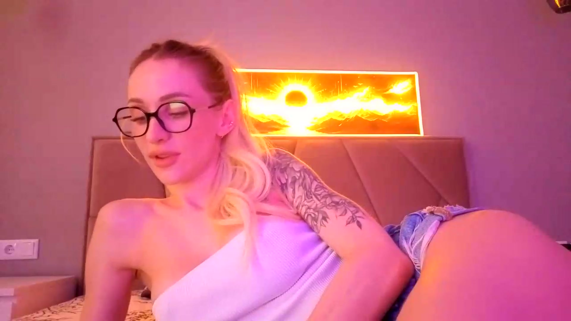 Gallery image thumbnail from Hot_ALISA's myfreecams stream on, 07/19/2026, 09:21 image 3 of 20