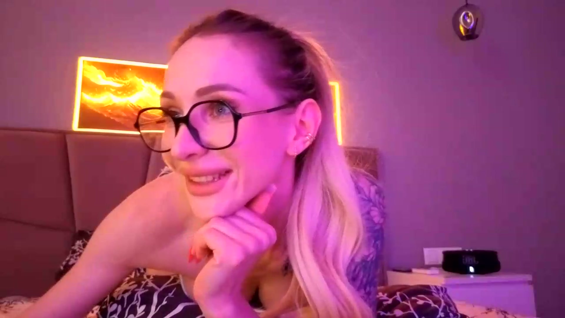 Gallery image thumbnail from Hot_ALISA's myfreecams stream on, 07/19/2026, 10:29 image 3 of 20