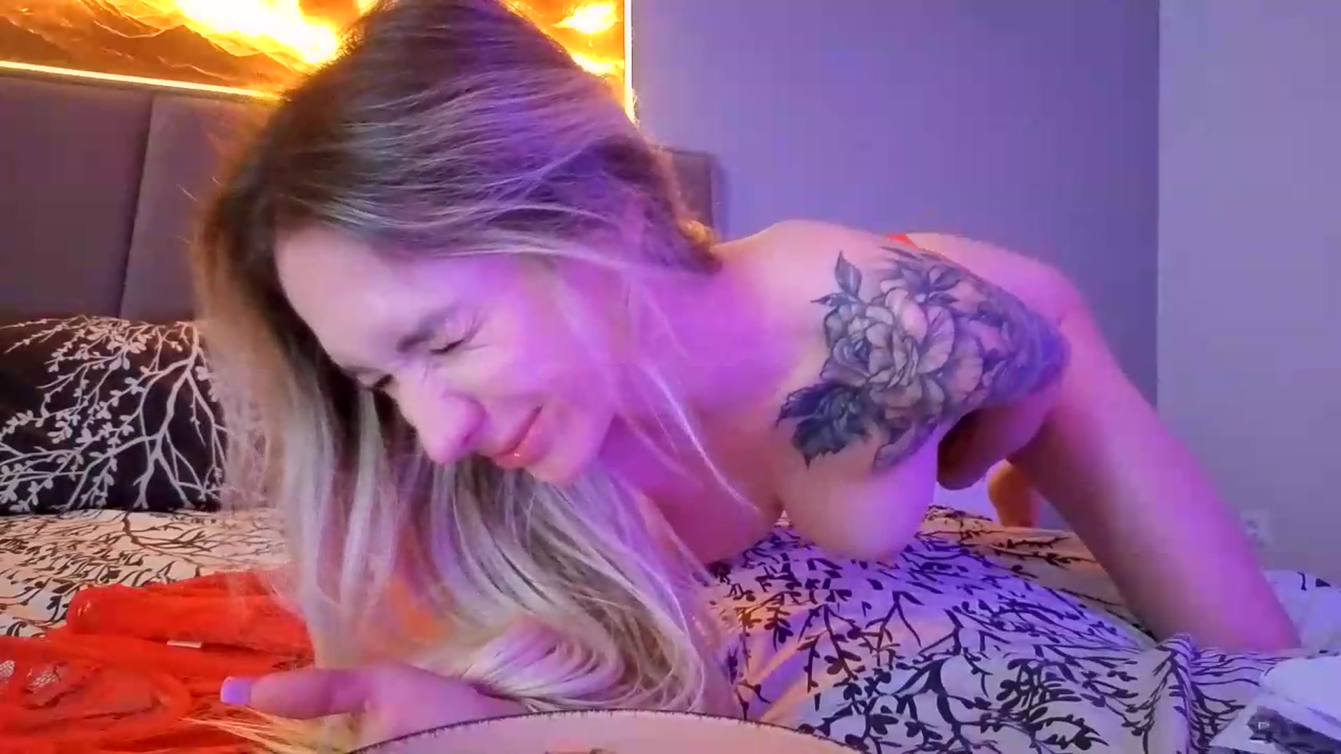 Gallery image thumbnail from Hot_ALISA's myfreecams stream on, 07/20/2026, 11:42 image 17 of 20