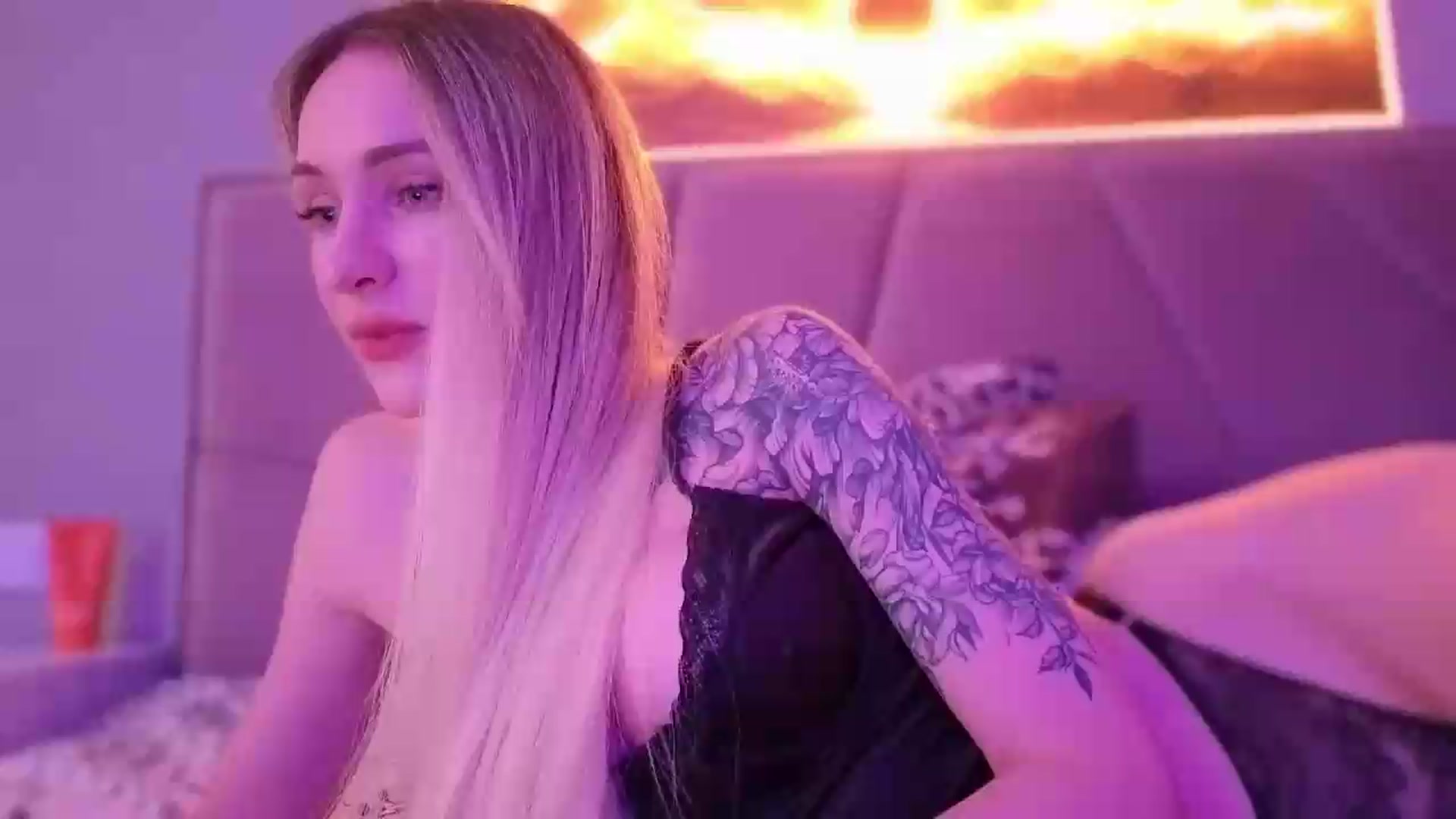 Gallery image thumbnail from Hot_ALISA's myfreecams stream on, 07/27/2026, 09:43 image 1 of 20