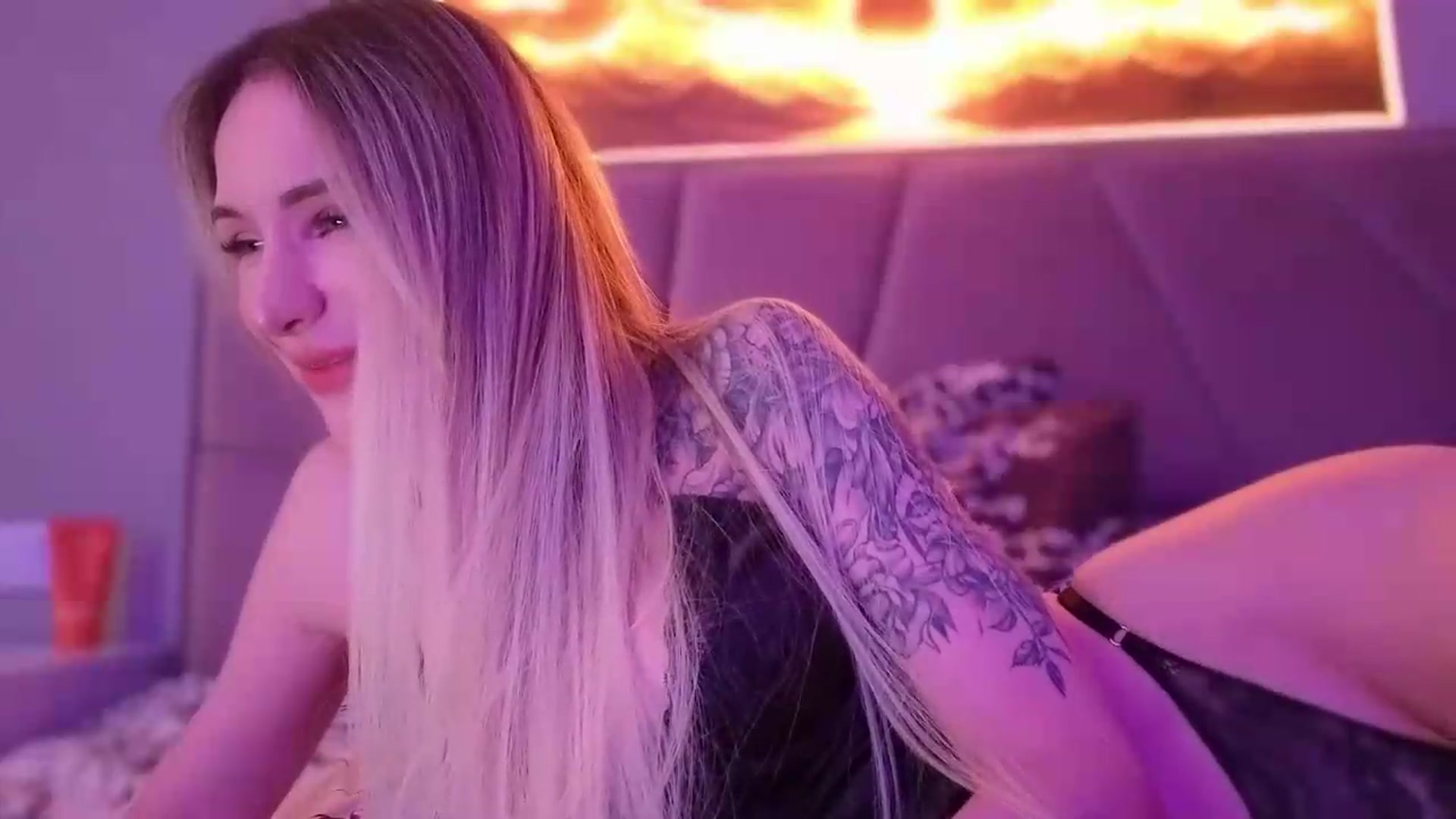 Gallery image thumbnail from Hot_ALISA's myfreecams stream on, 07/27/2026, 09:43 image 4 of 20