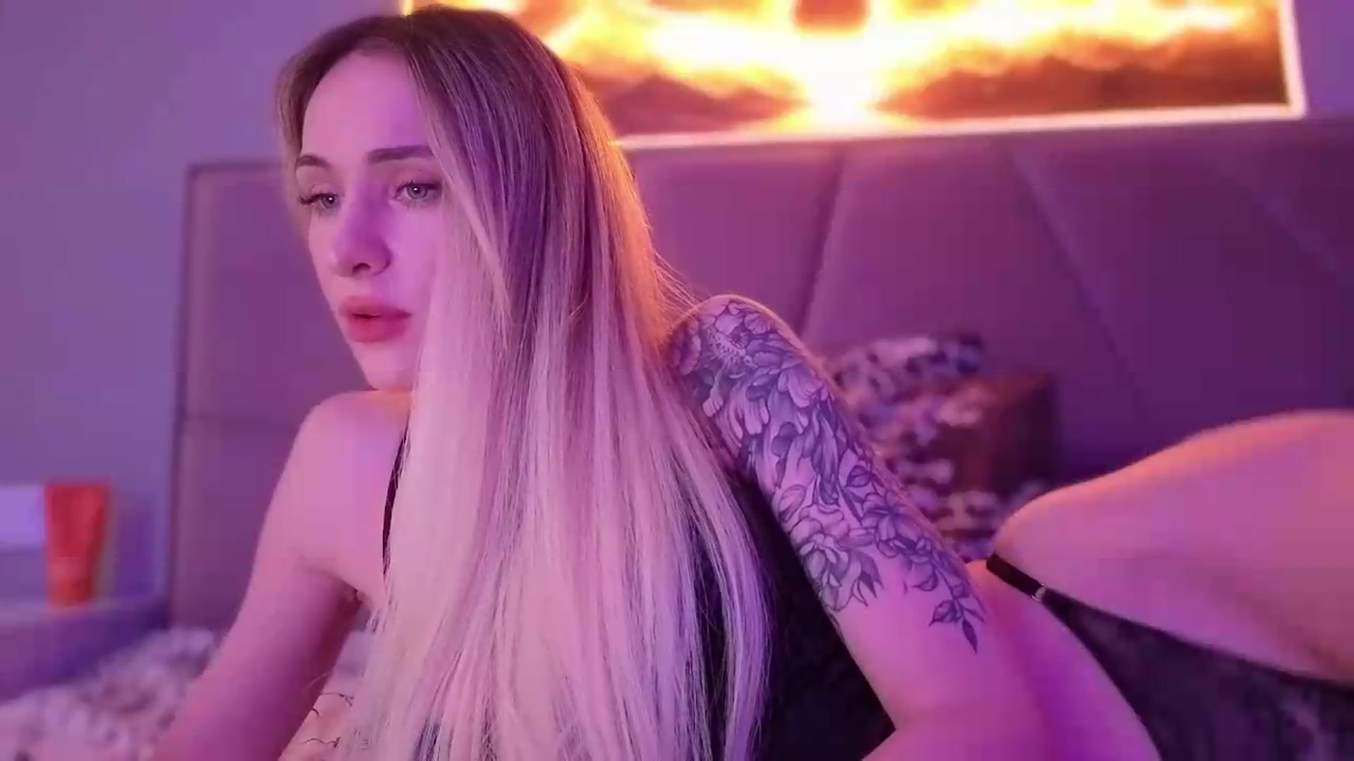 Gallery image thumbnail from Hot_ALISA's myfreecams stream on, 07/27/2026, 09:43 image 2 of 20