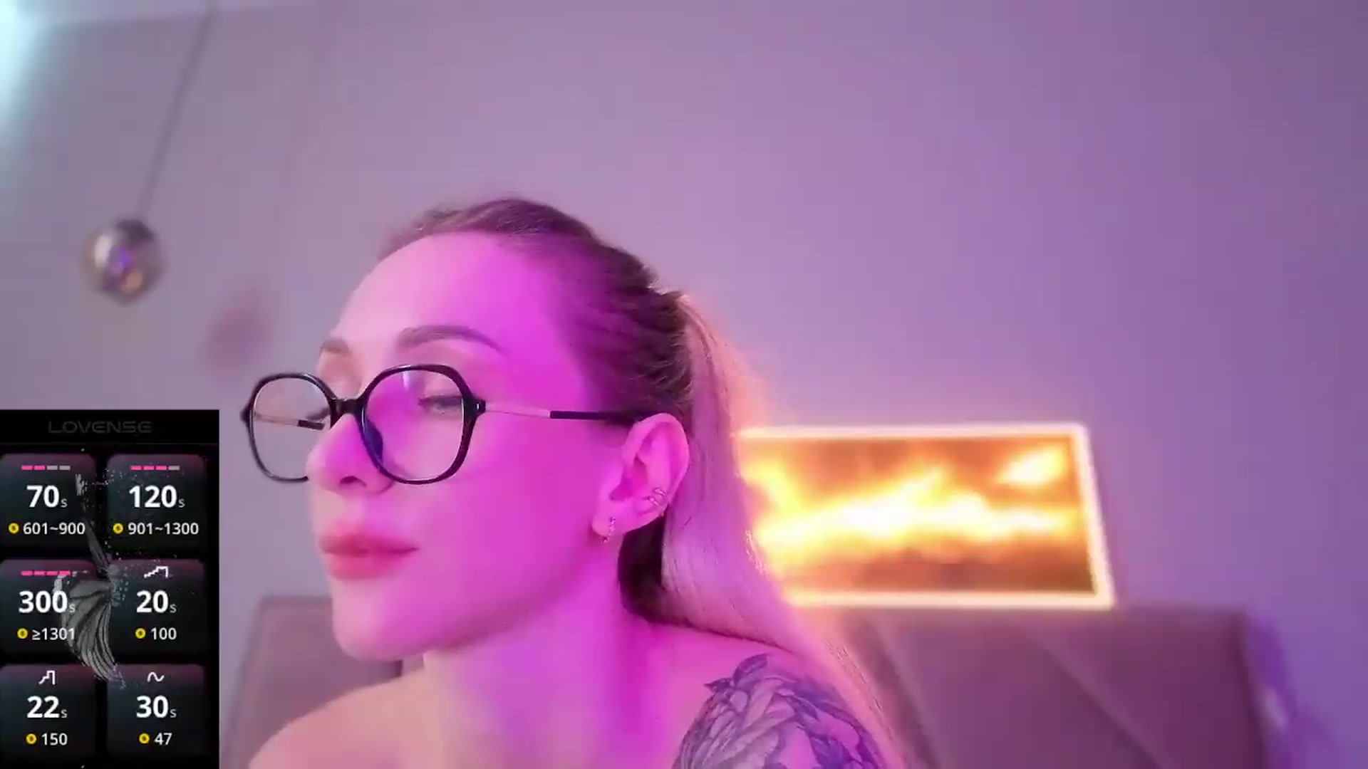 Gallery image thumbnail from Hot_ALISA's myfreecams stream on, 08/09/2026, 13:50 image 8 of 20