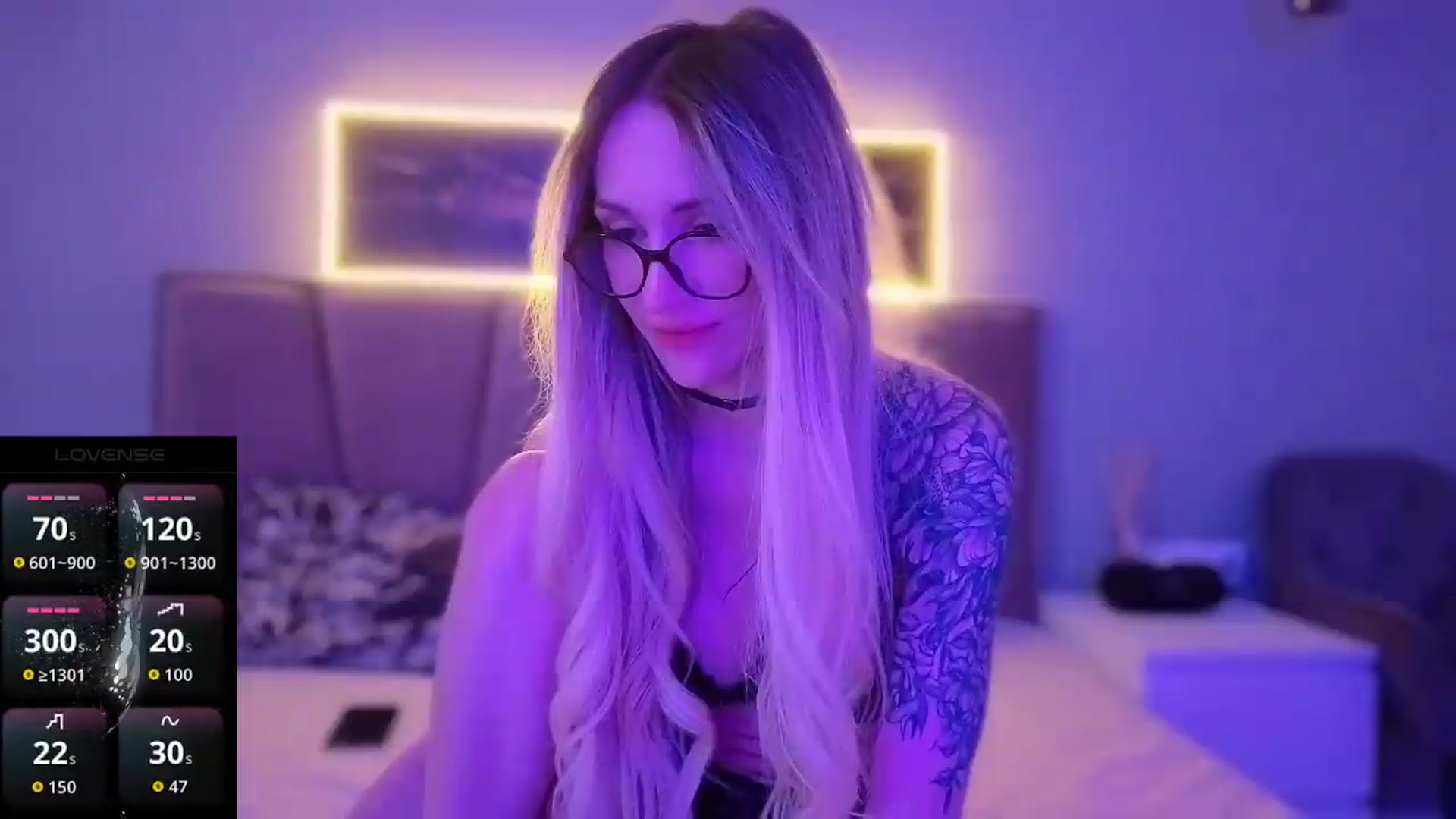 Gallery image thumbnail from Hot_ALISA's myfreecams stream on, 08/15/2026, 09:43 image 19 of 20