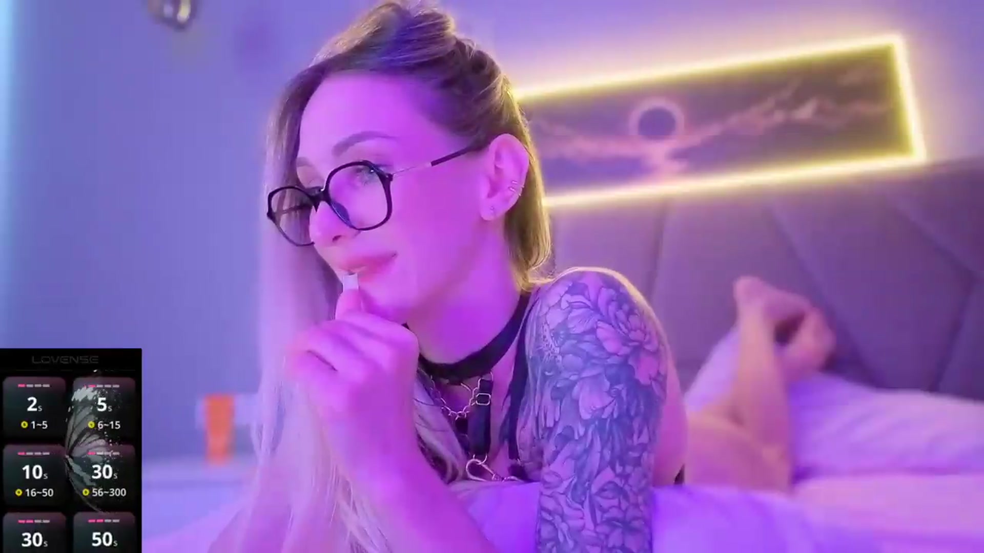 Gallery image thumbnail from Hot_ALISA's myfreecams stream on, 08/17/2026, 10:38 image 10 of 20