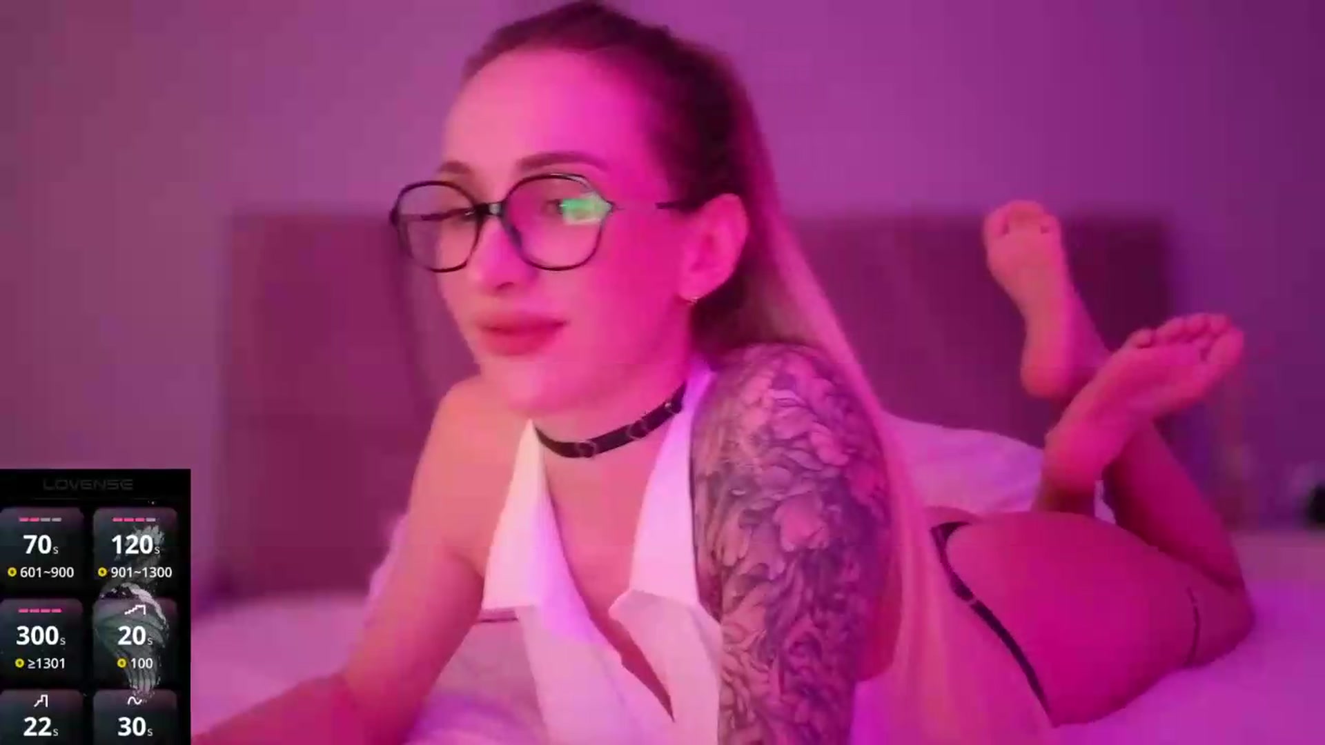 Gallery image thumbnail from Hot_ALISA's myfreecams stream on, 08/22/2026, 09:09 image 3 of 20