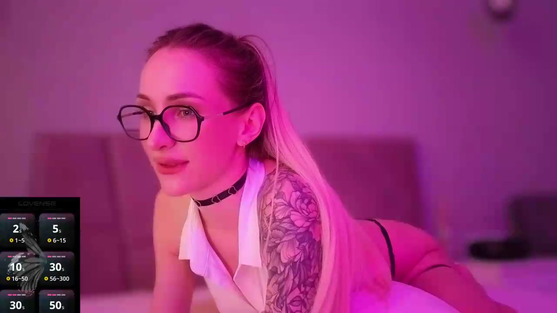 Gallery image thumbnail from Hot_ALISA's myfreecams stream on, 08/22/2026, 09:34 image 14 of 20