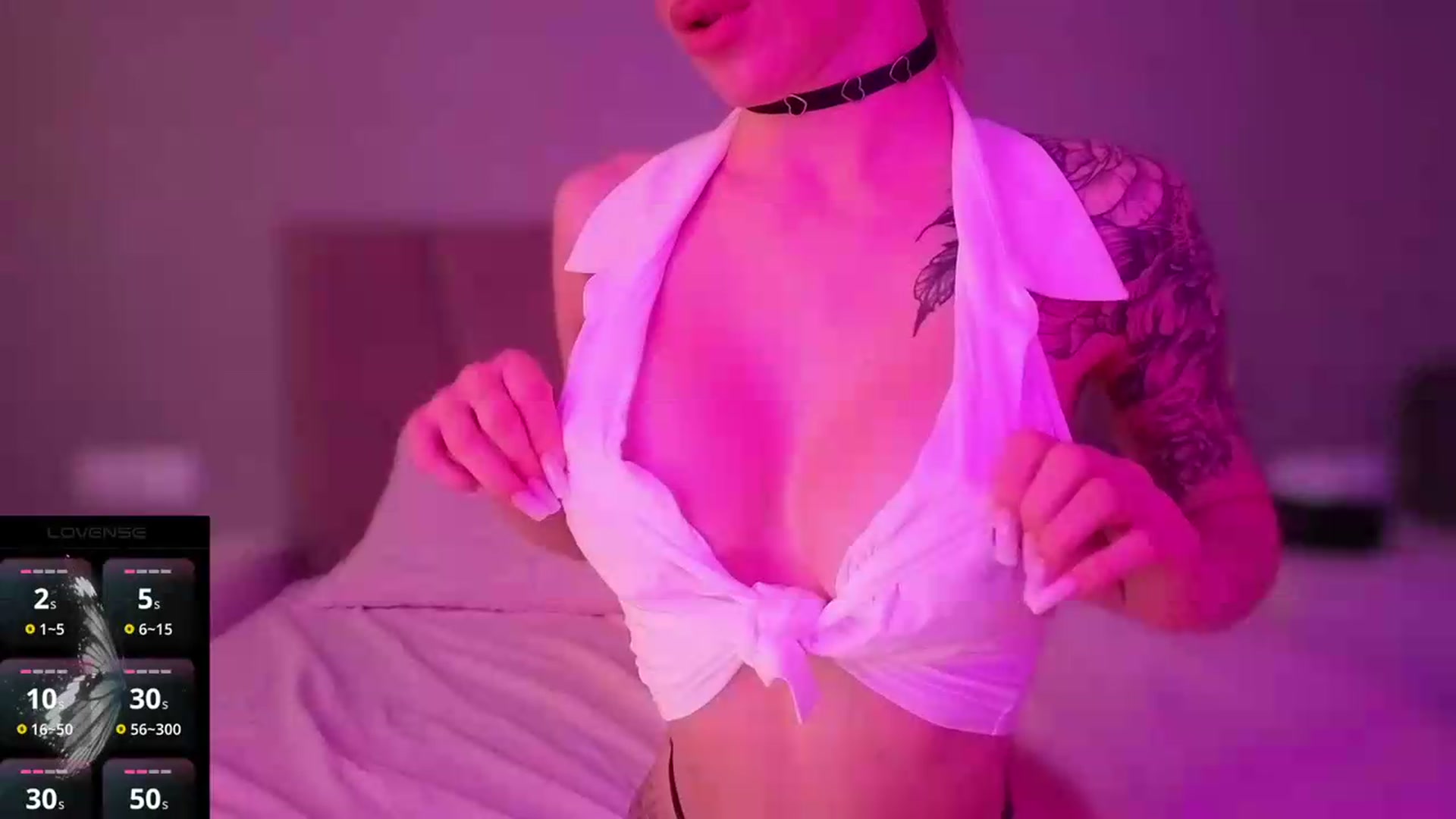 Gallery image thumbnail from Hot_ALISA's myfreecams stream on, 08/22/2026, 10:02 image 10 of 20