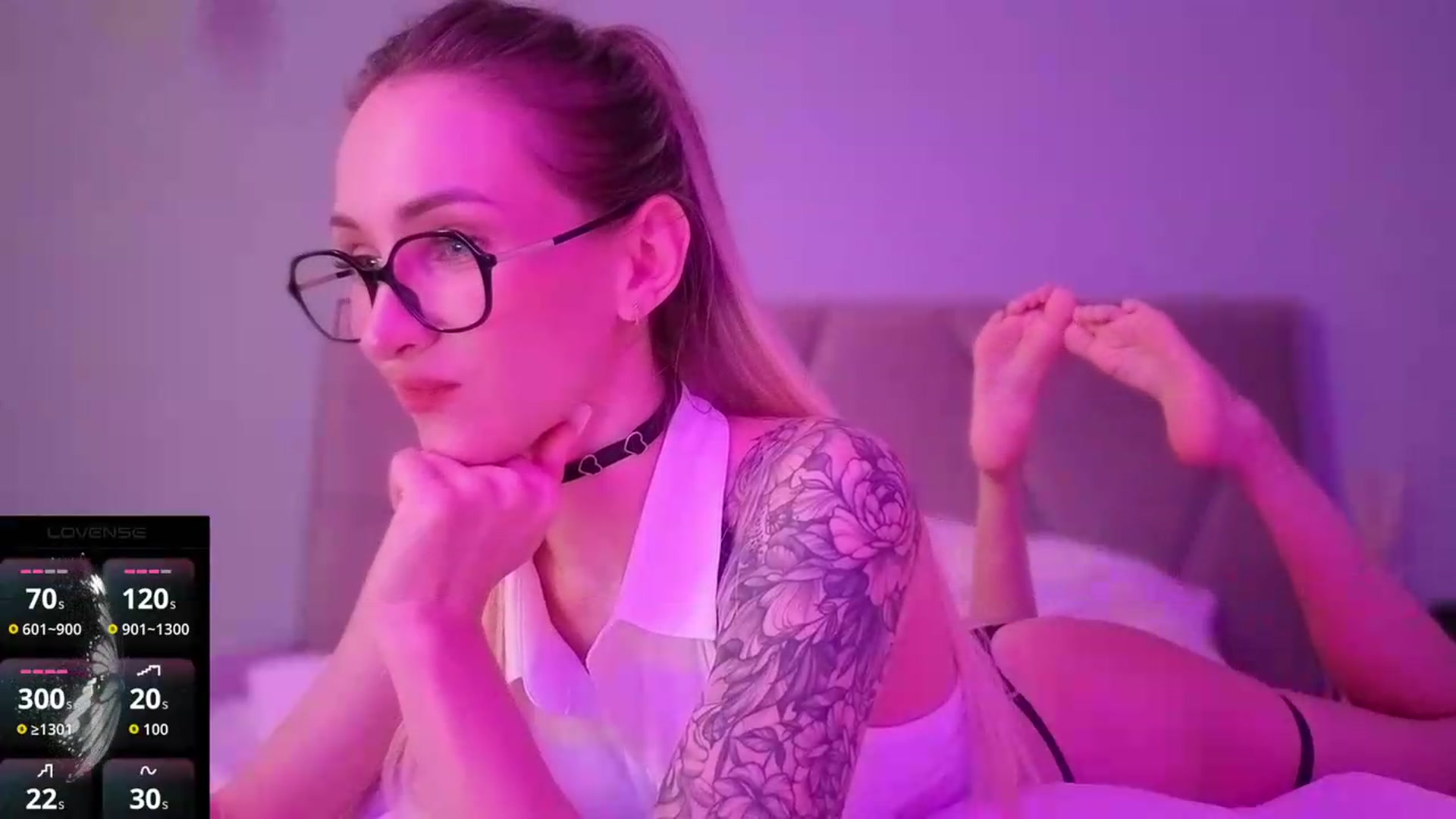 Gallery image thumbnail from Hot_ALISA's myfreecams stream on, 08/22/2026, 10:51 image 10 of 20