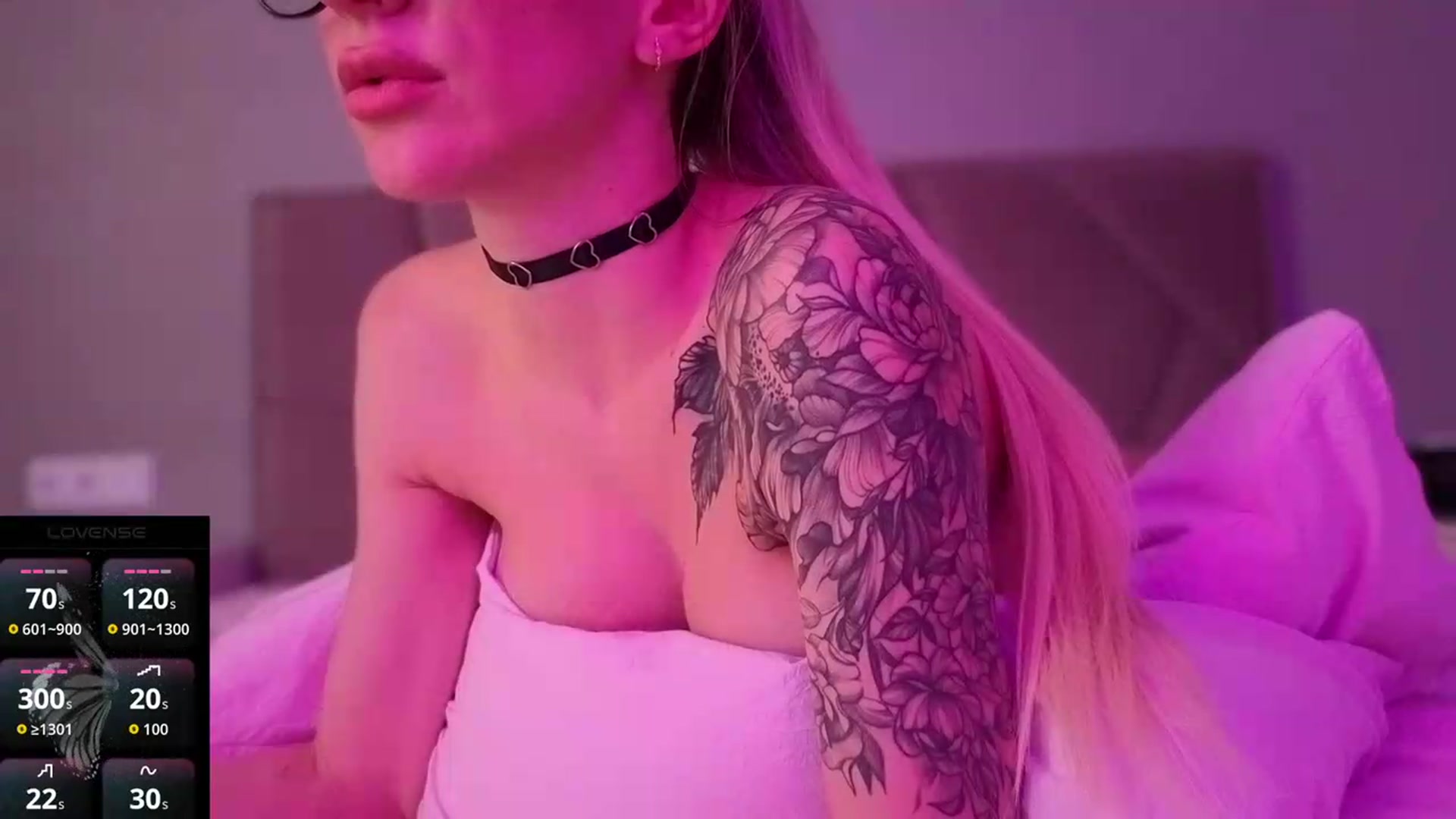Gallery image thumbnail from Hot_ALISA's myfreecams stream on, 08/22/2026, 13:19 image 10 of 20