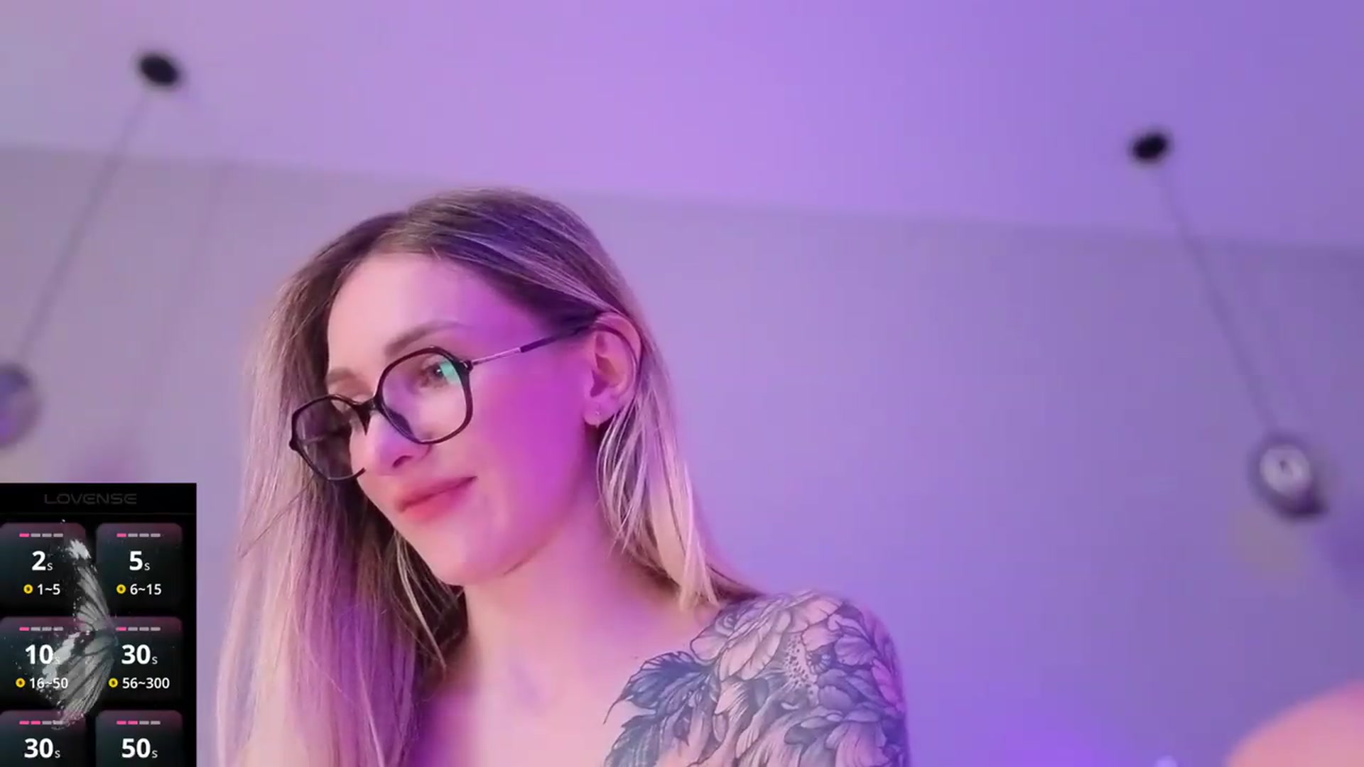 Gallery image thumbnail from Hot_ALISA's myfreecams stream on, 08/28/2026, 12:06 image 17 of 20