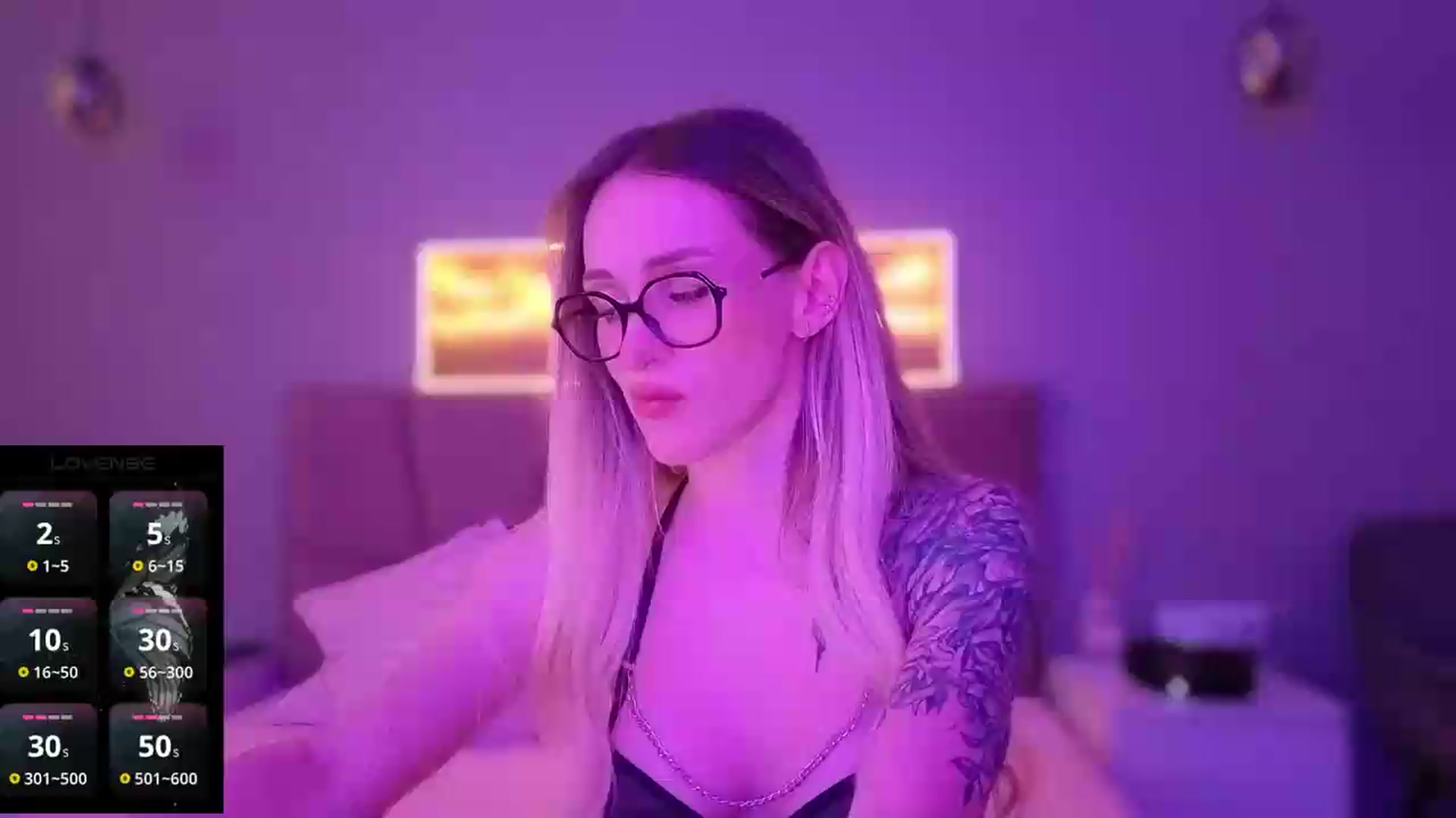 Gallery image thumbnail from Hot_ALISA's myfreecams stream on, 09/05/2026, 09:34 image 6 of 20