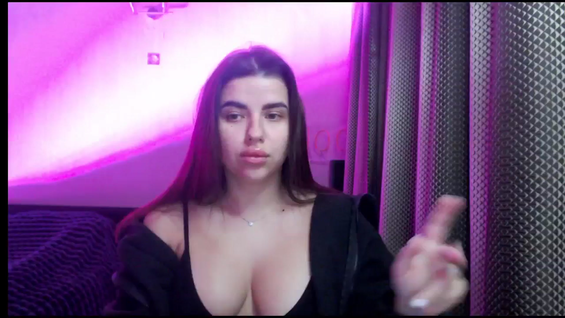 Gallery image thumbnail from Hot_Ann_Ivy's myfreecams stream on, 12/29/2024, 13:40 image 7 of 20