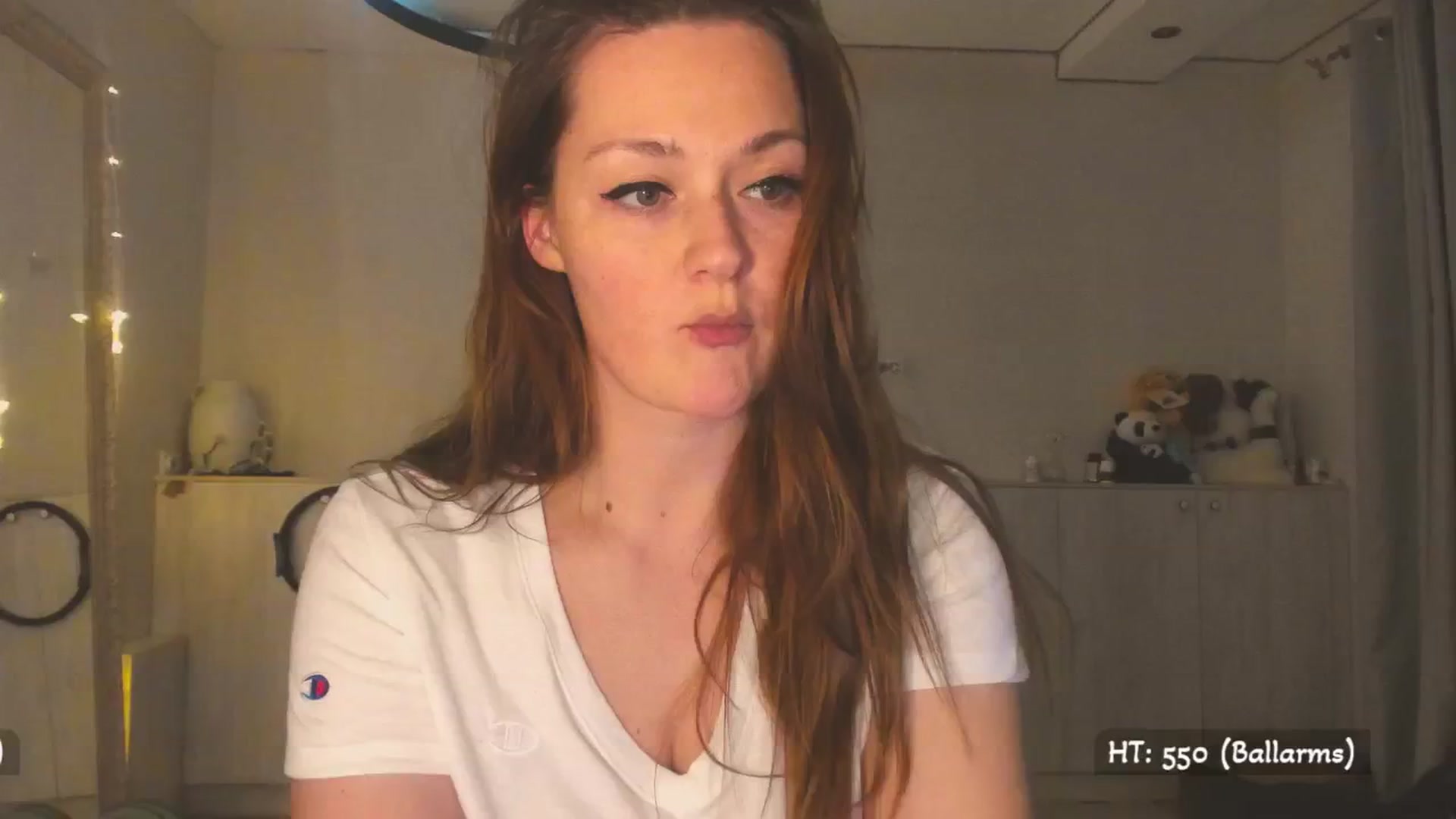 Gallery image thumbnail from Hot_Bun's myfreecams stream on, 04/16/2025, 01:56 image 2 of 20
