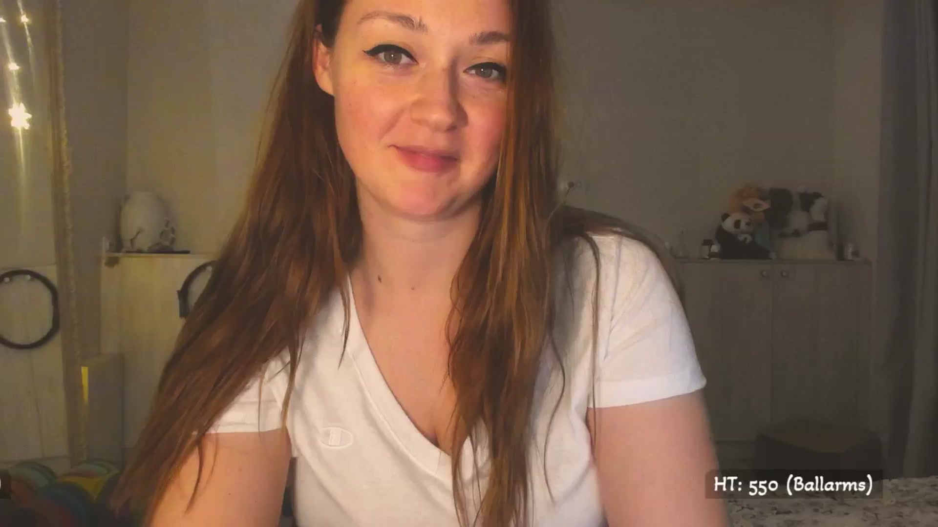 Gallery image thumbnail from Hot_Bun's myfreecams stream on, 04/16/2025, 01:56 image 19 of 20