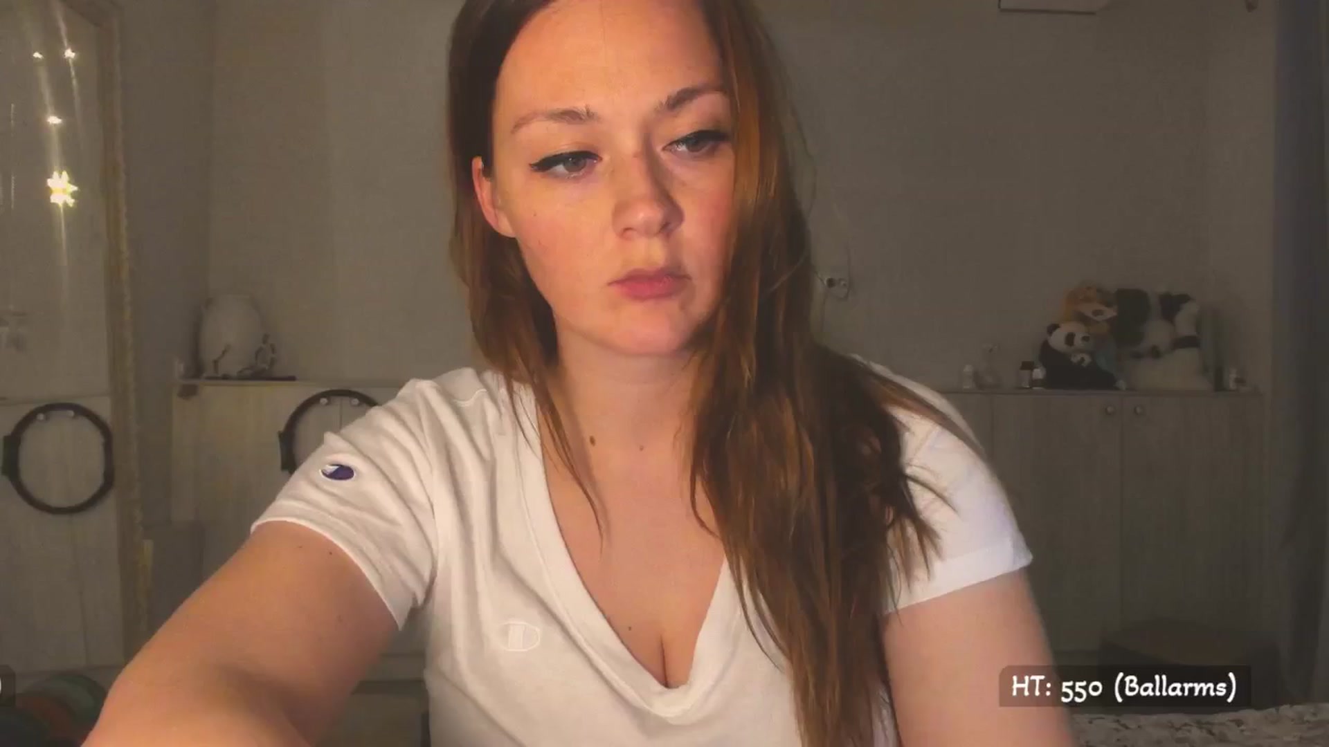 Gallery image thumbnail from Hot_Bun's myfreecams stream on, 04/16/2025, 01:56 image 12 of 20