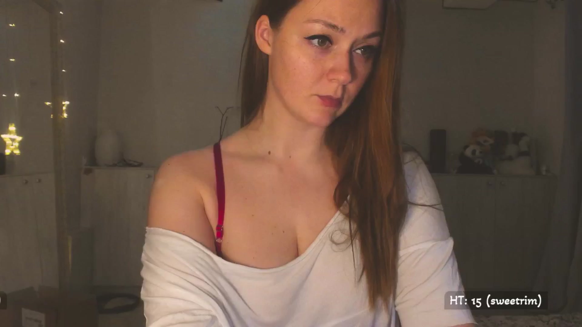 Gallery image thumbnail from Hot_Bun's myfreecams stream on, 04/20/2025, 24:00 image 13 of 20
