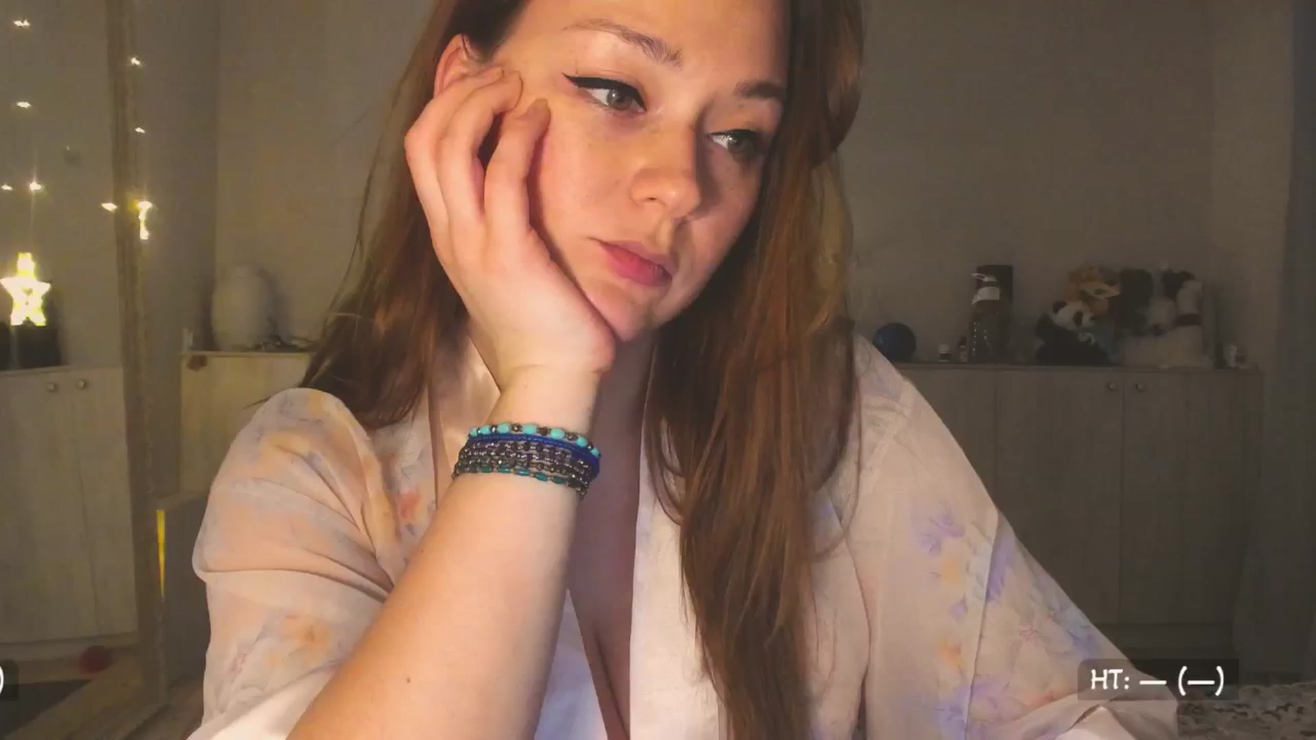 Gallery image thumbnail from Hot_Bun's myfreecams stream on, 04/23/2025, 24:02 image 19 of 20