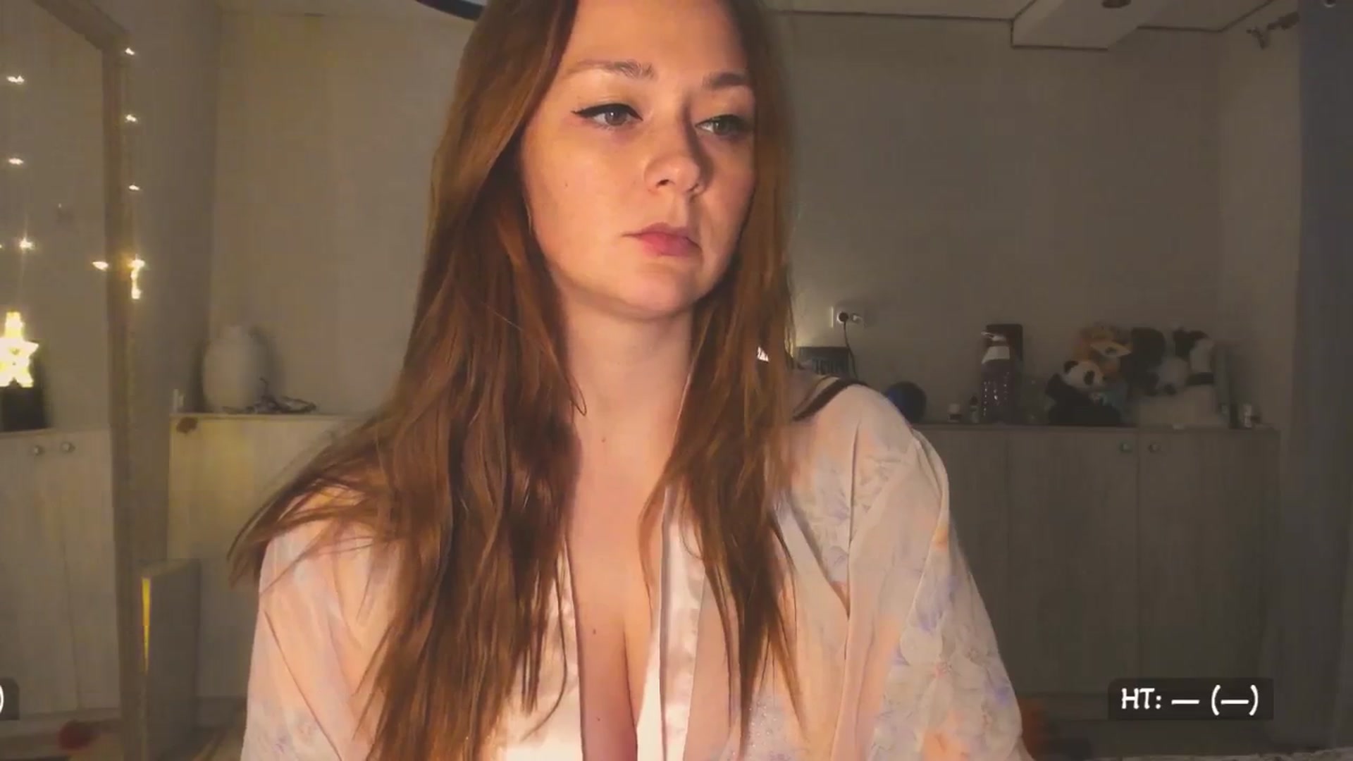 Gallery image thumbnail from Hot_Bun's myfreecams stream on, 04/23/2025, 24:02 image 7 of 20