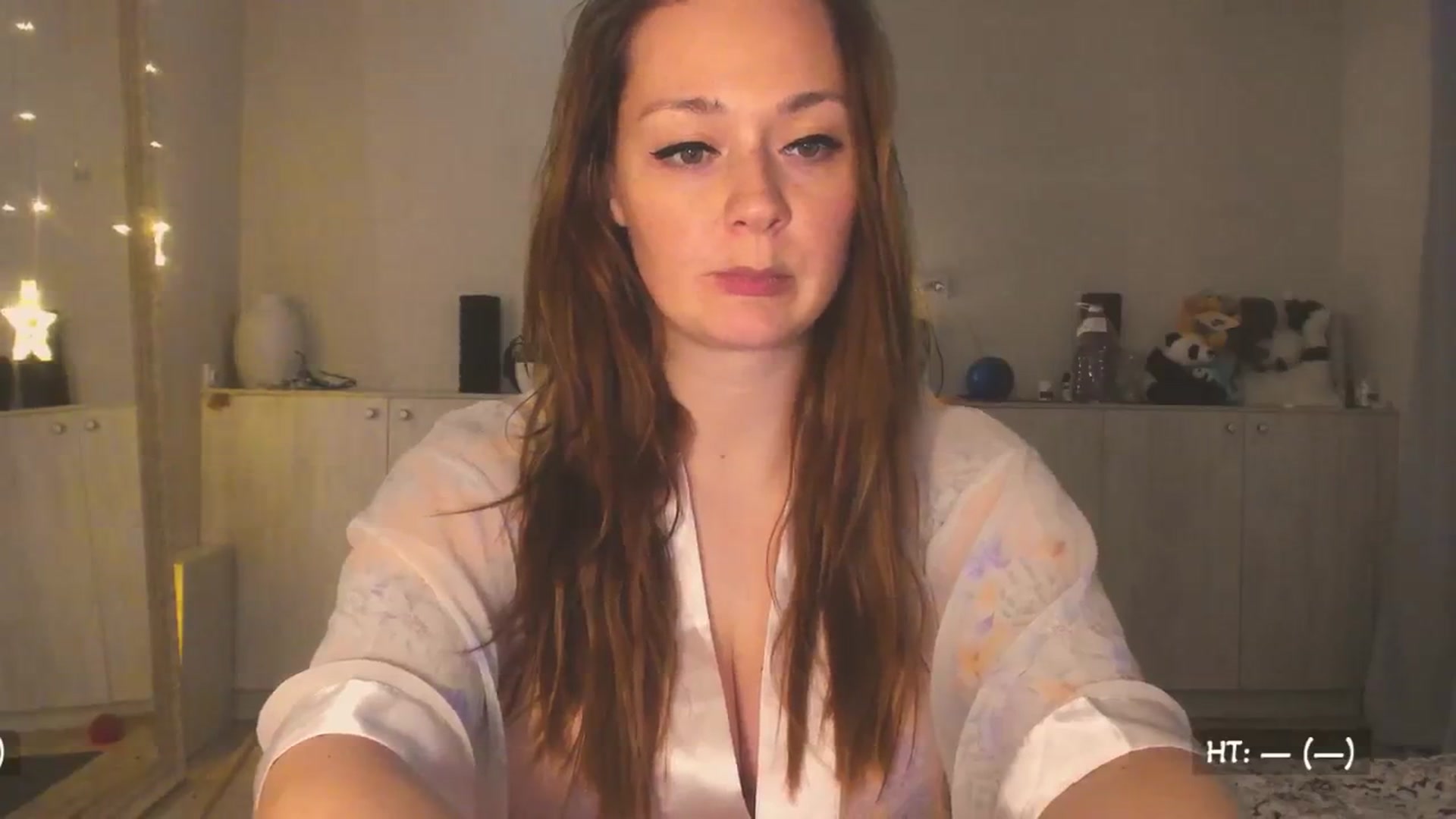Gallery image thumbnail from Hot_Bun's myfreecams stream on, 04/23/2025, 24:02 image 16 of 20
