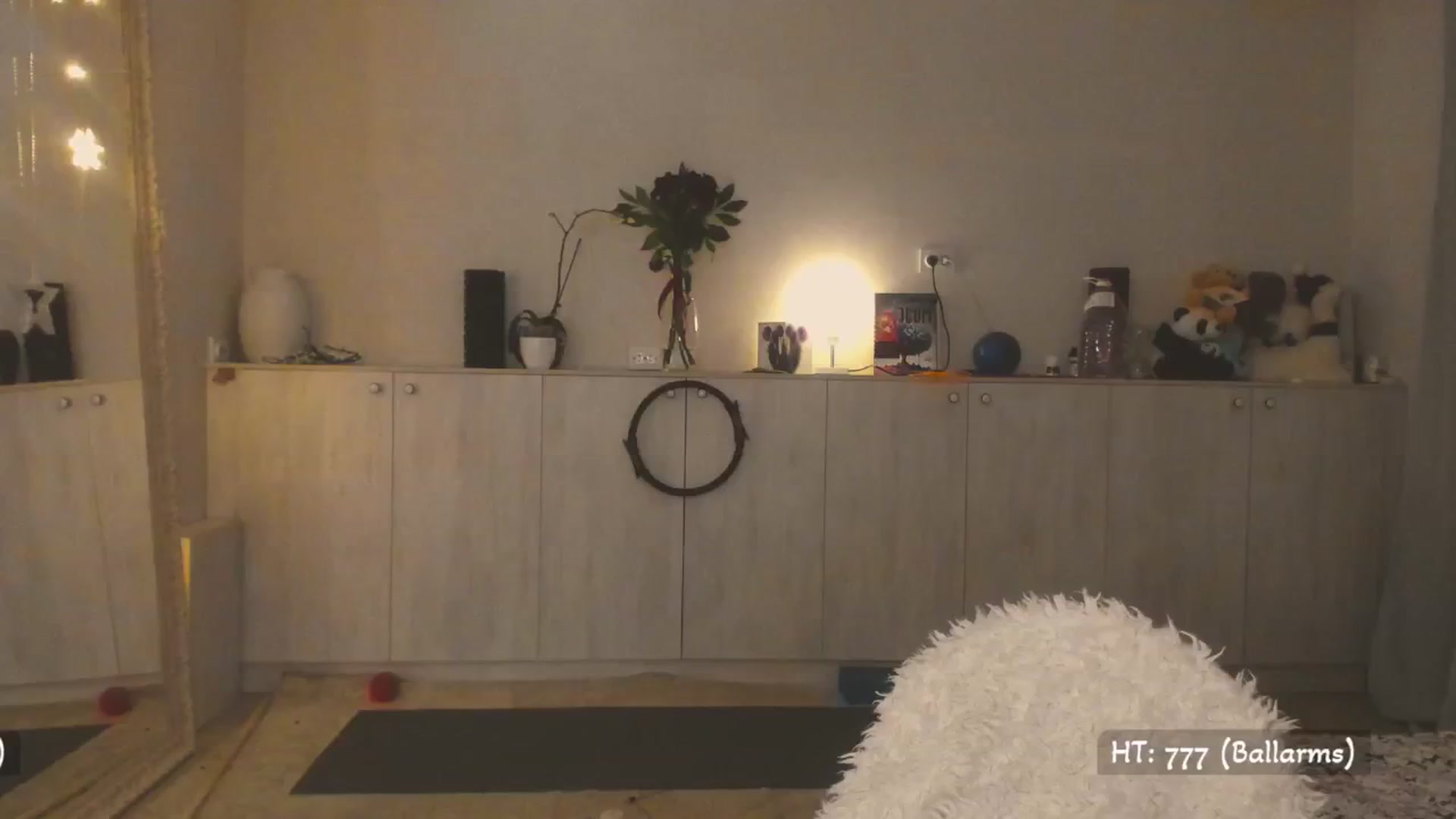 Gallery image thumbnail from Hot_Bun's myfreecams stream on, 04/23/2025, 01:41 image 17 of 20