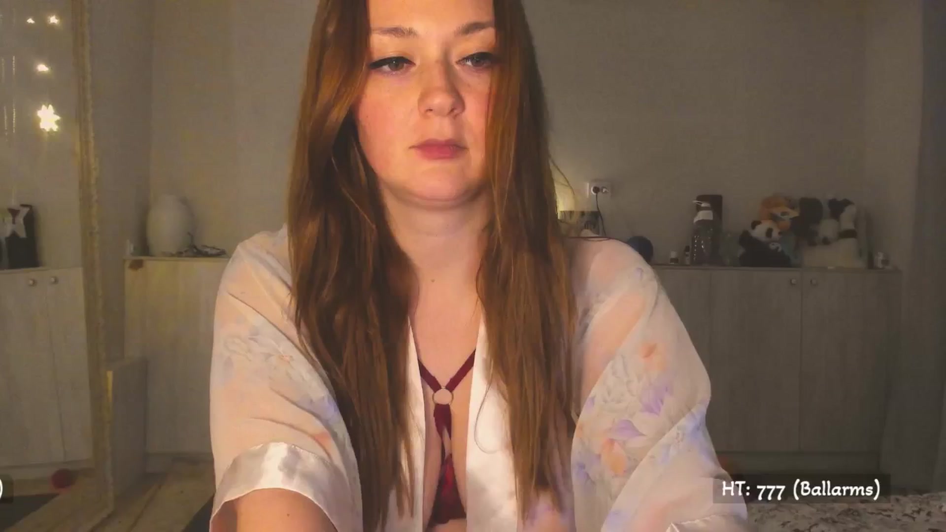 Gallery image thumbnail from Hot_Bun's myfreecams stream on, 04/23/2025, 01:41 image 6 of 20