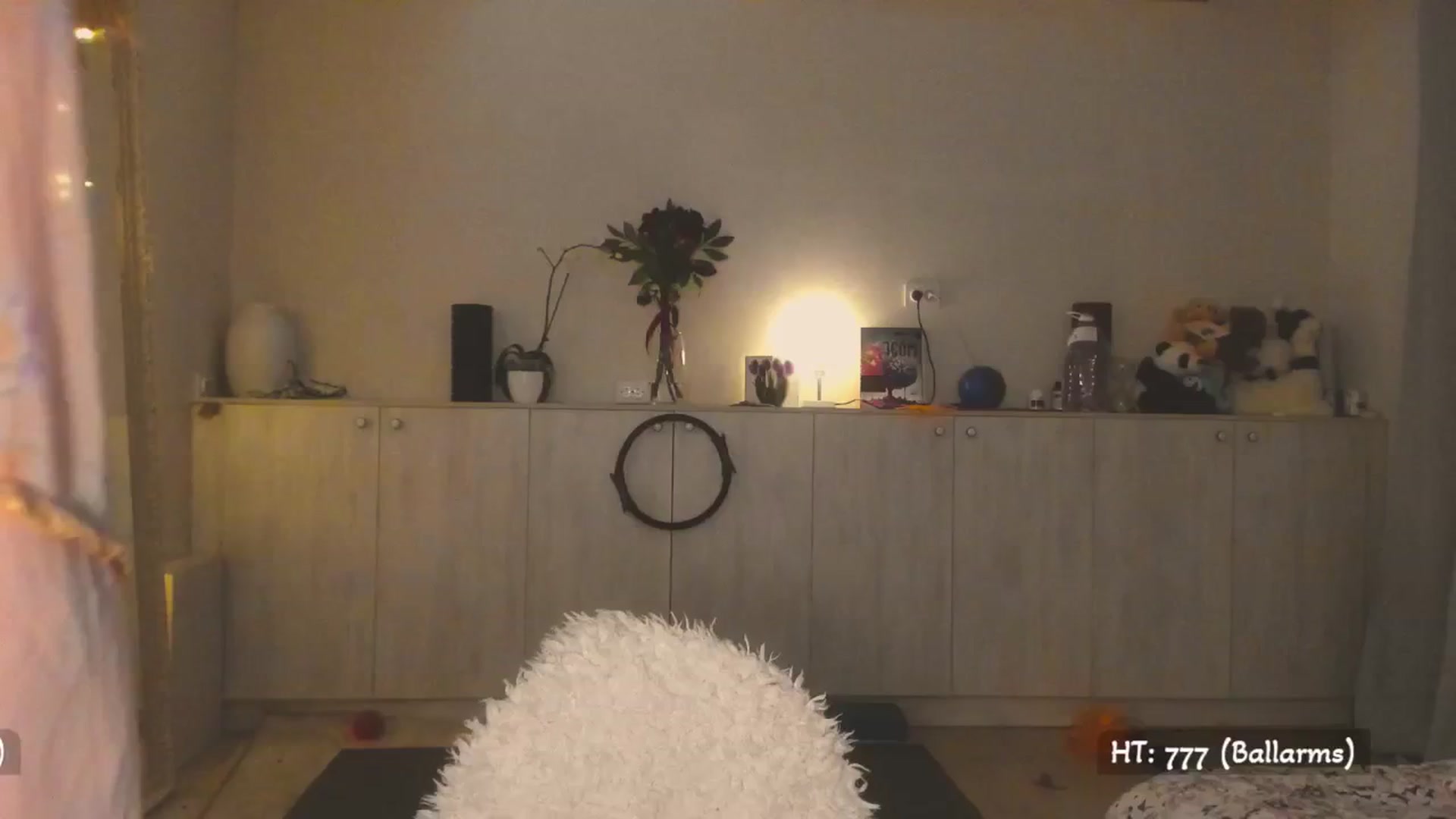 Gallery image thumbnail from Hot_Bun's myfreecams stream on, 04/23/2025, 01:41 image 7 of 20
