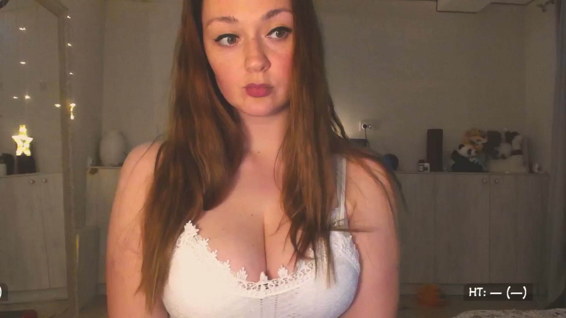 Gallery image thumbnail from Hot_Bun's myfreecams stream on, 04/25/2025, 01:08 image 2 of 20