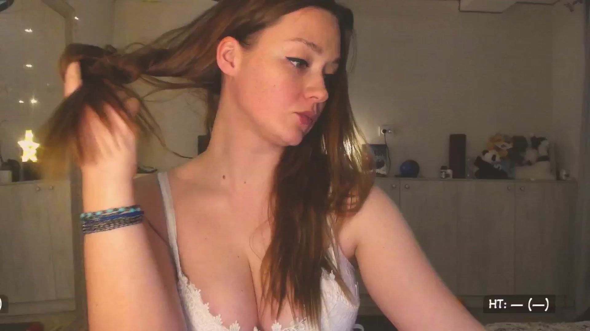 Gallery image thumbnail from Hot_Bun's myfreecams stream on, 04/25/2025, 01:08 image 9 of 20
