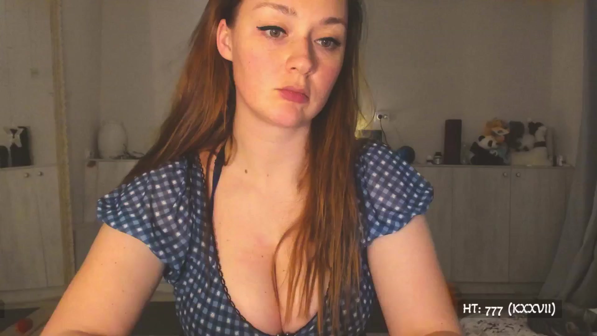 Gallery image thumbnail from Hot_Bun's myfreecams stream on, 04/26/2025, 01:37 image 19 of 20