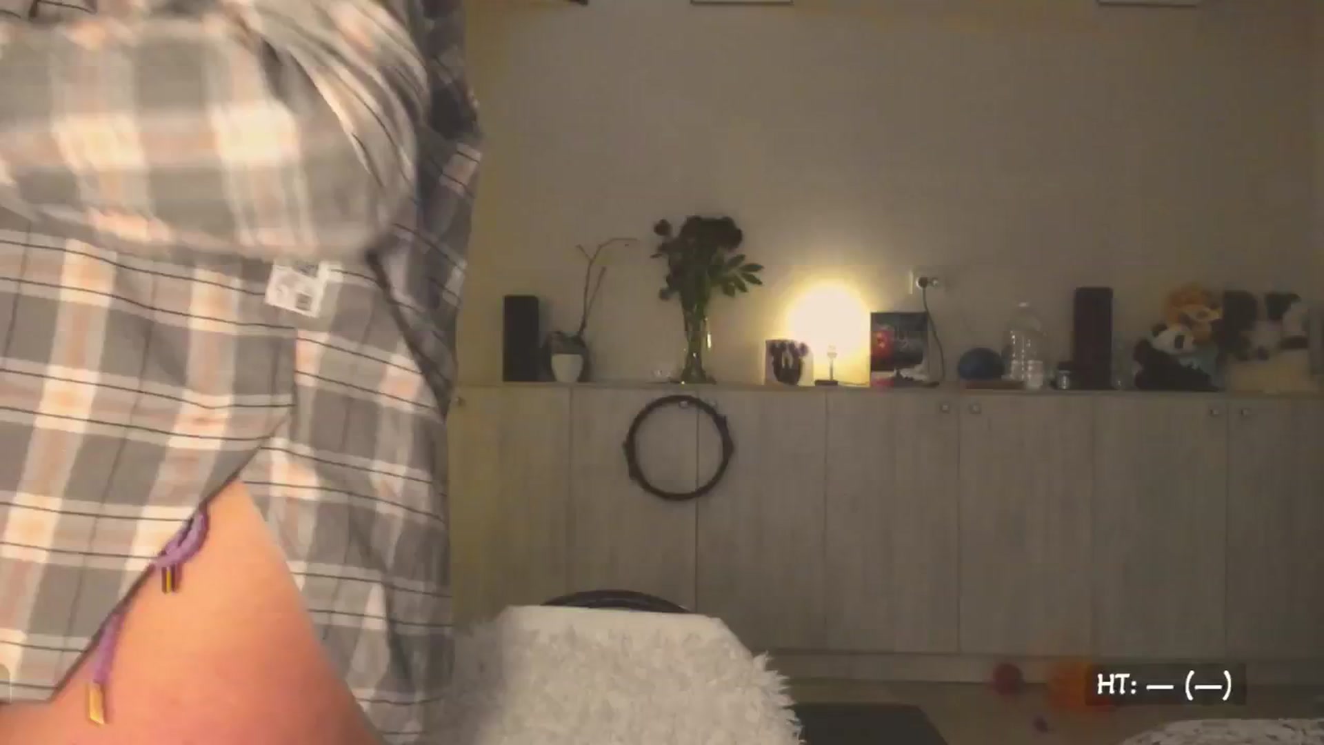 Gallery image thumbnail from Hot_Bun's myfreecams stream on, 04/27/2025, 24:49 image 2 of 20