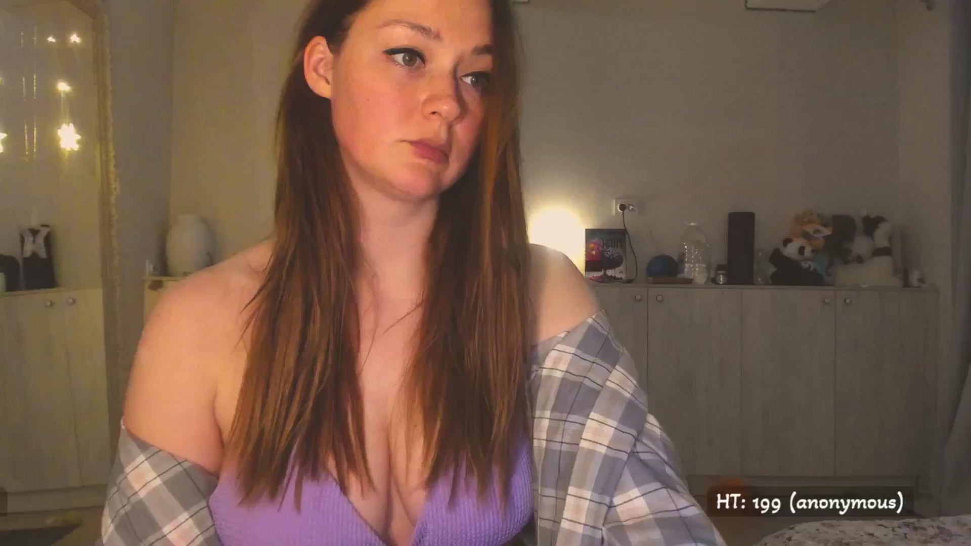 Gallery image thumbnail from Hot_Bun's myfreecams stream on, 04/27/2025, 24:49 image 12 of 20
