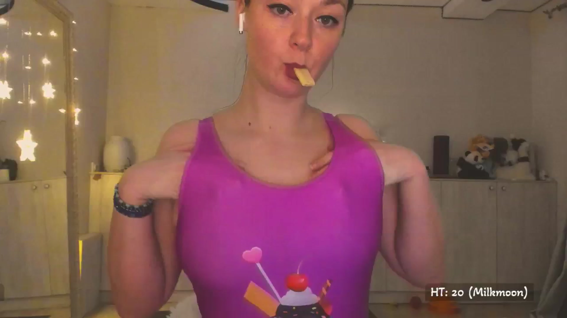 Gallery image thumbnail from Hot_Bun's myfreecams stream on, 04/28/2025, 24:02 image 13 of 20