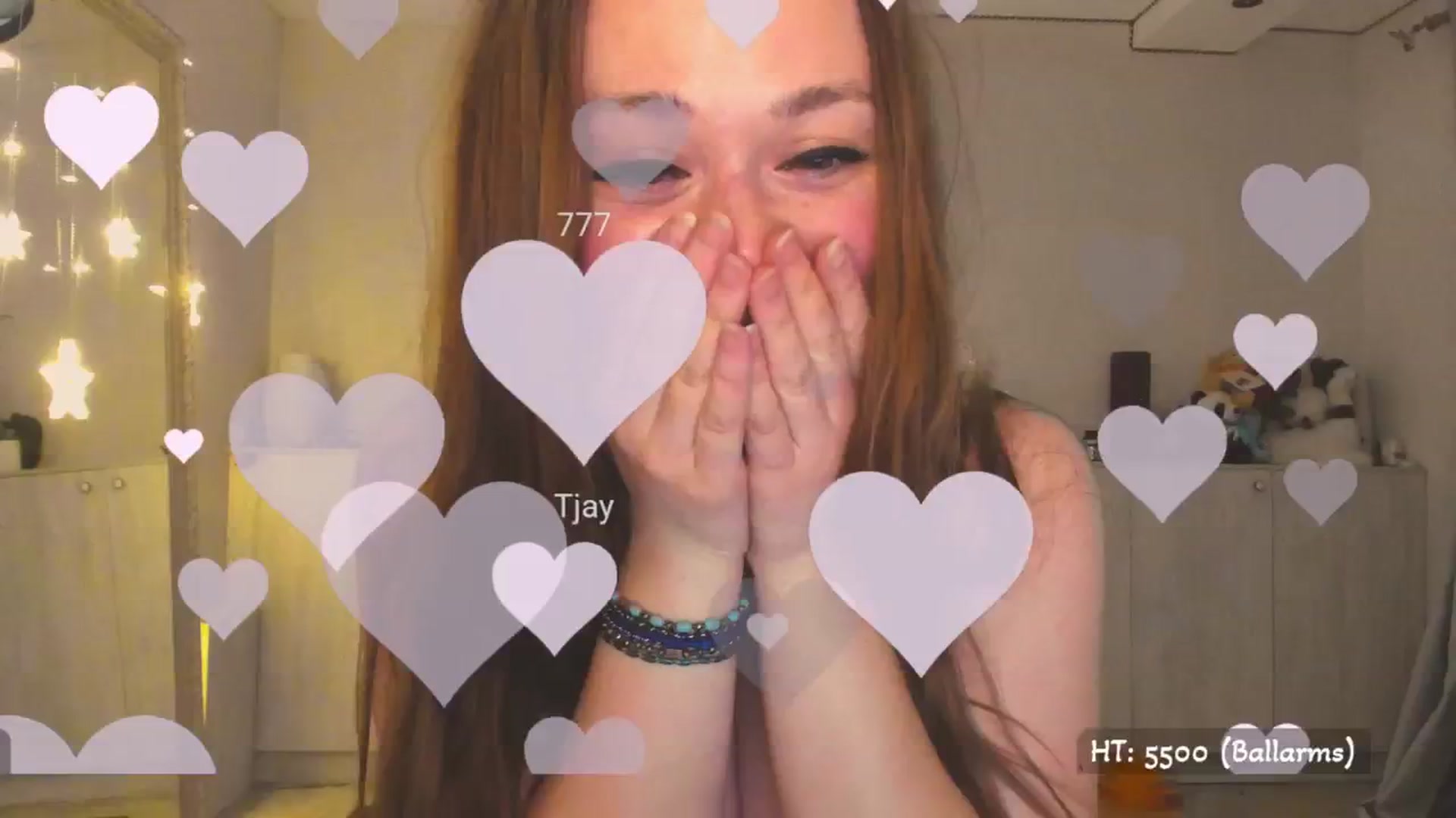 Gallery image thumbnail from Hot_Bun's myfreecams stream on, 04/28/2025, 02:00 image 17 of 20