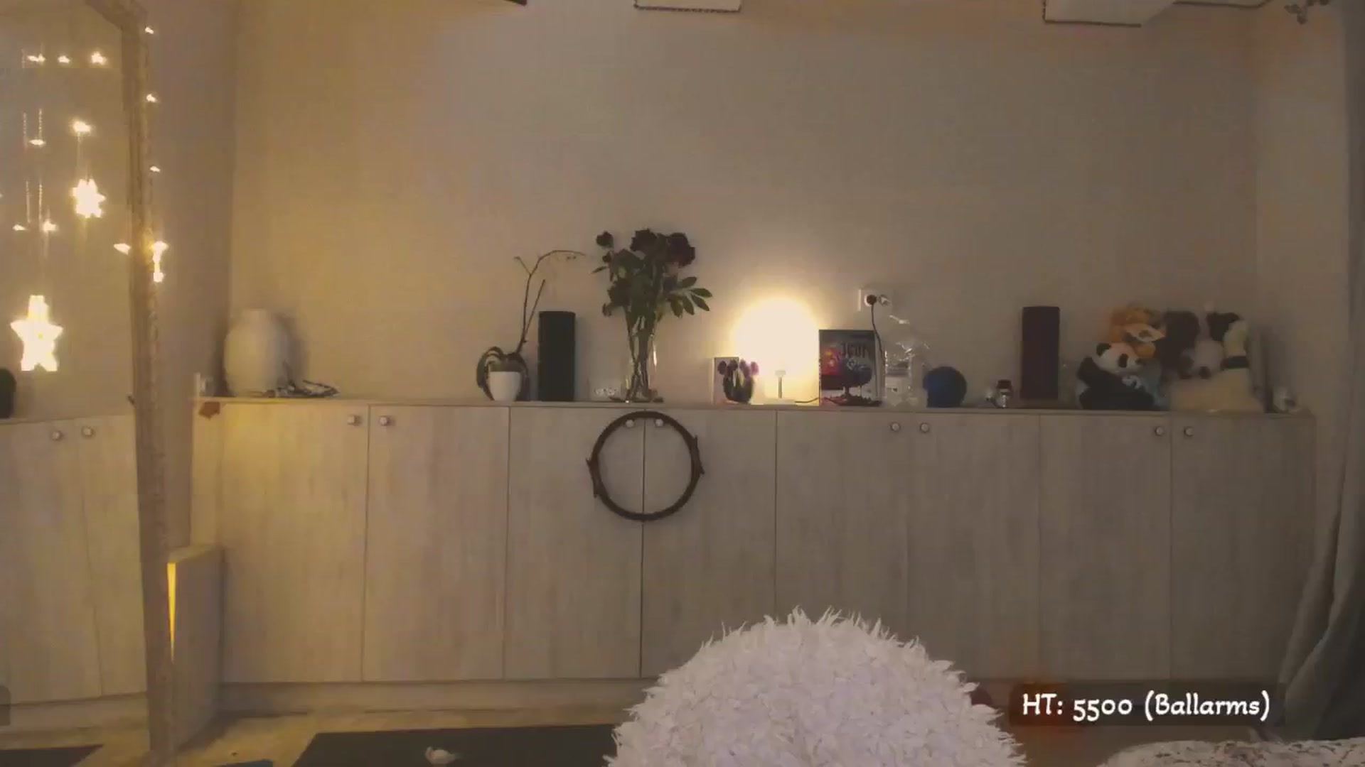 Gallery image thumbnail from Hot_Bun's myfreecams stream on, 04/28/2025, 02:00 image 16 of 20
