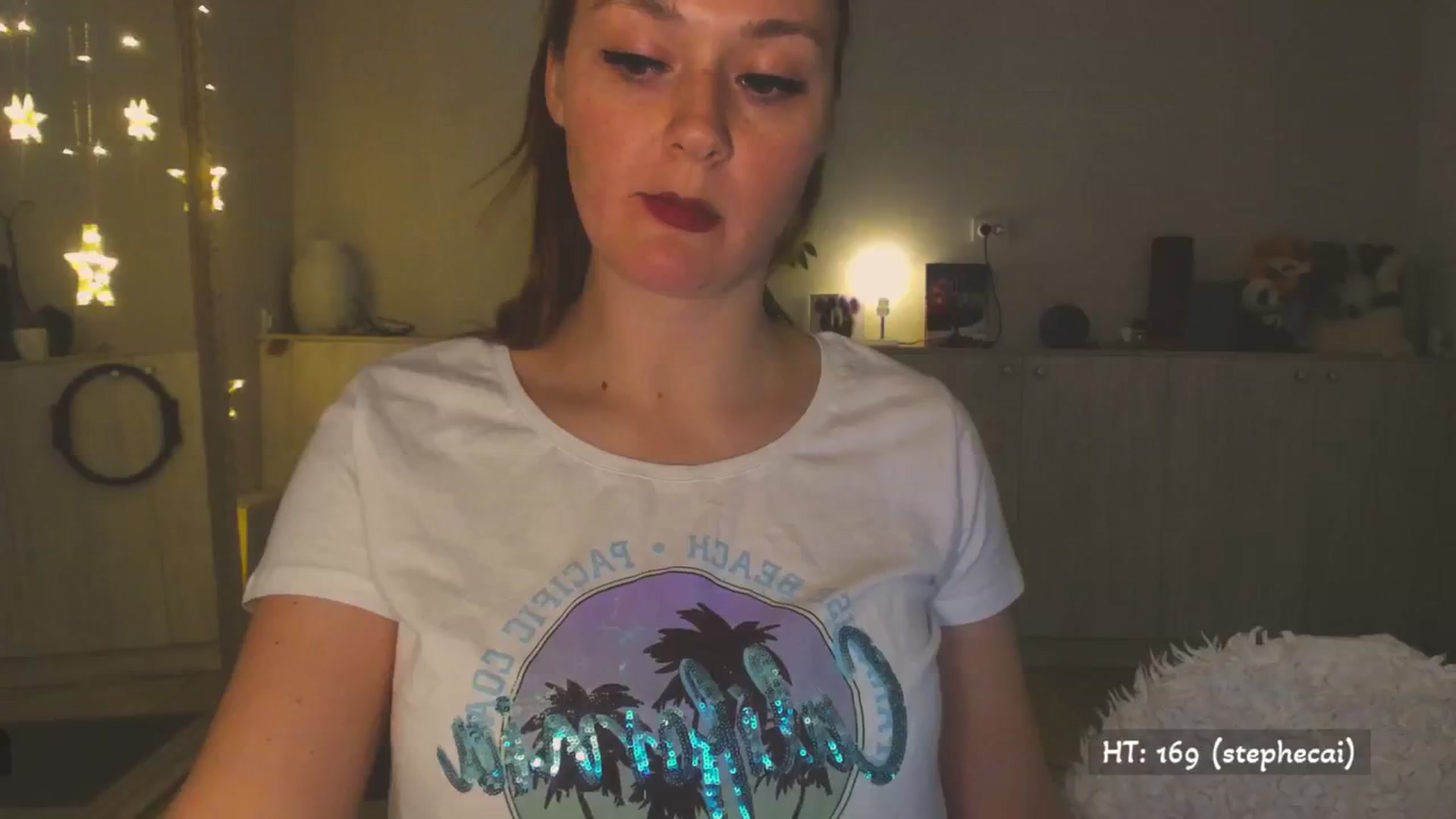 Gallery image thumbnail from Hot_Bun's myfreecams stream on, 05/01/2025, 24:01 image 6 of 20