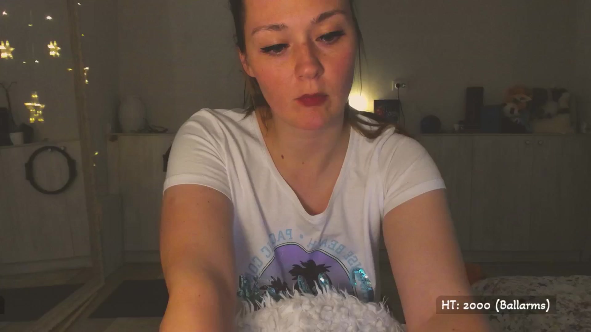 Gallery image thumbnail from Hot_Bun's myfreecams stream on, 05/01/2025, 01:20 image 12 of 20