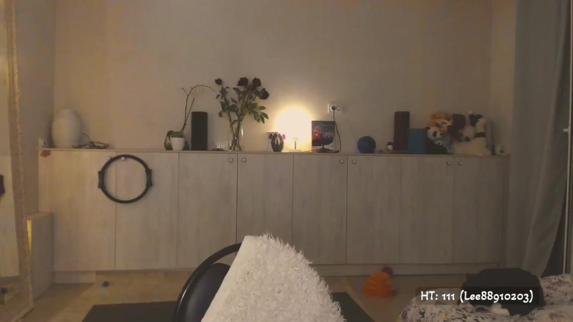 Gallery image thumbnail from Hot_Bun's myfreecams stream on, 05/03/2025, 24:56 image 8 of 20