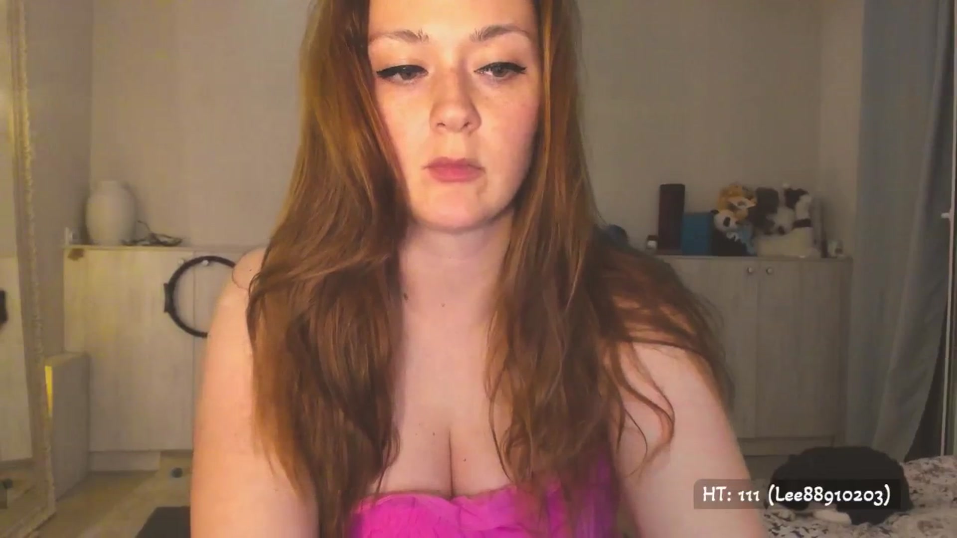 Gallery image thumbnail from Hot_Bun's myfreecams stream on, 05/03/2025, 24:56 image 5 of 20