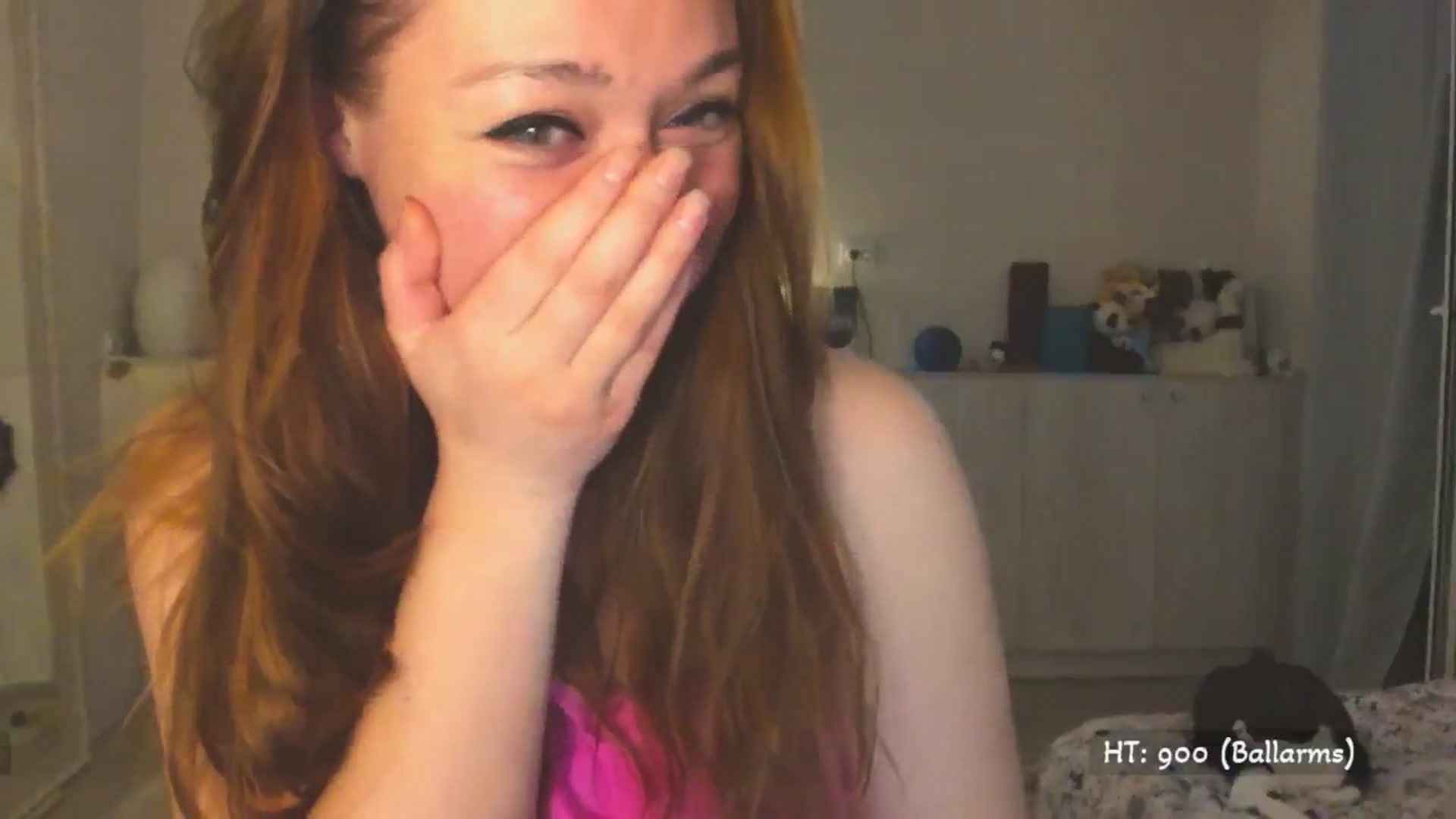 Gallery image thumbnail from Hot_Bun's myfreecams stream on, 05/03/2025, 01:38 image 3 of 20