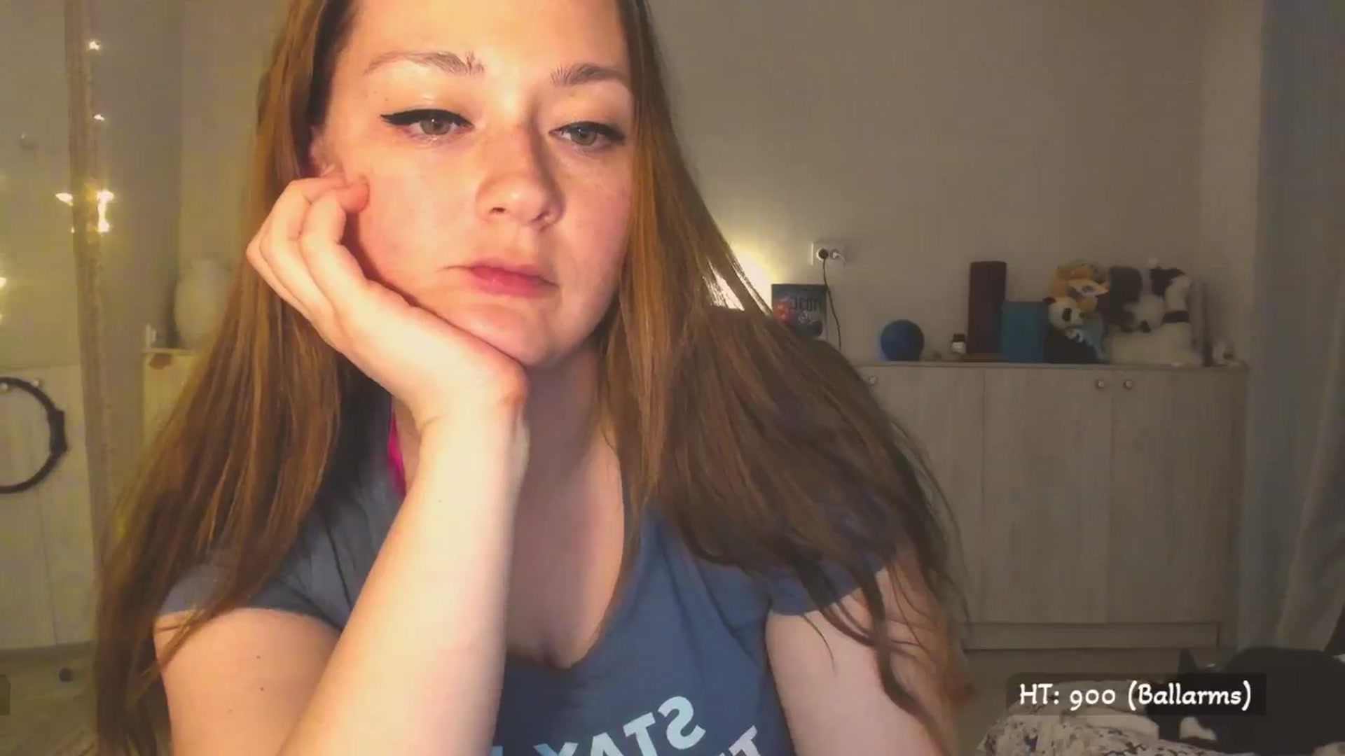 Gallery image thumbnail from Hot_Bun's myfreecams stream on, 05/03/2025, 01:38 image 16 of 20