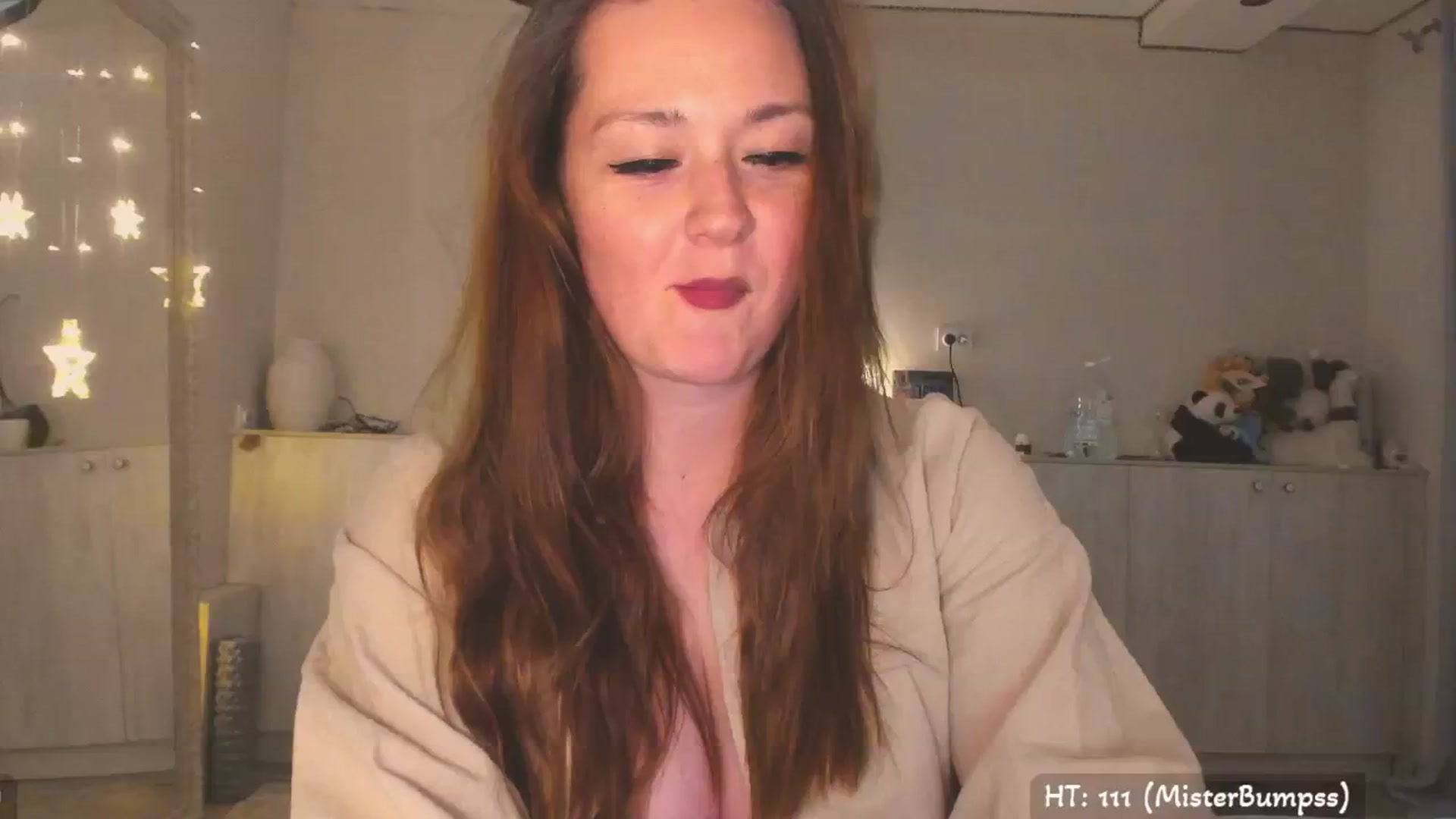 Gallery image thumbnail from Hot_Bun's myfreecams stream on, 05/05/2025, 24:01 image 3 of 20