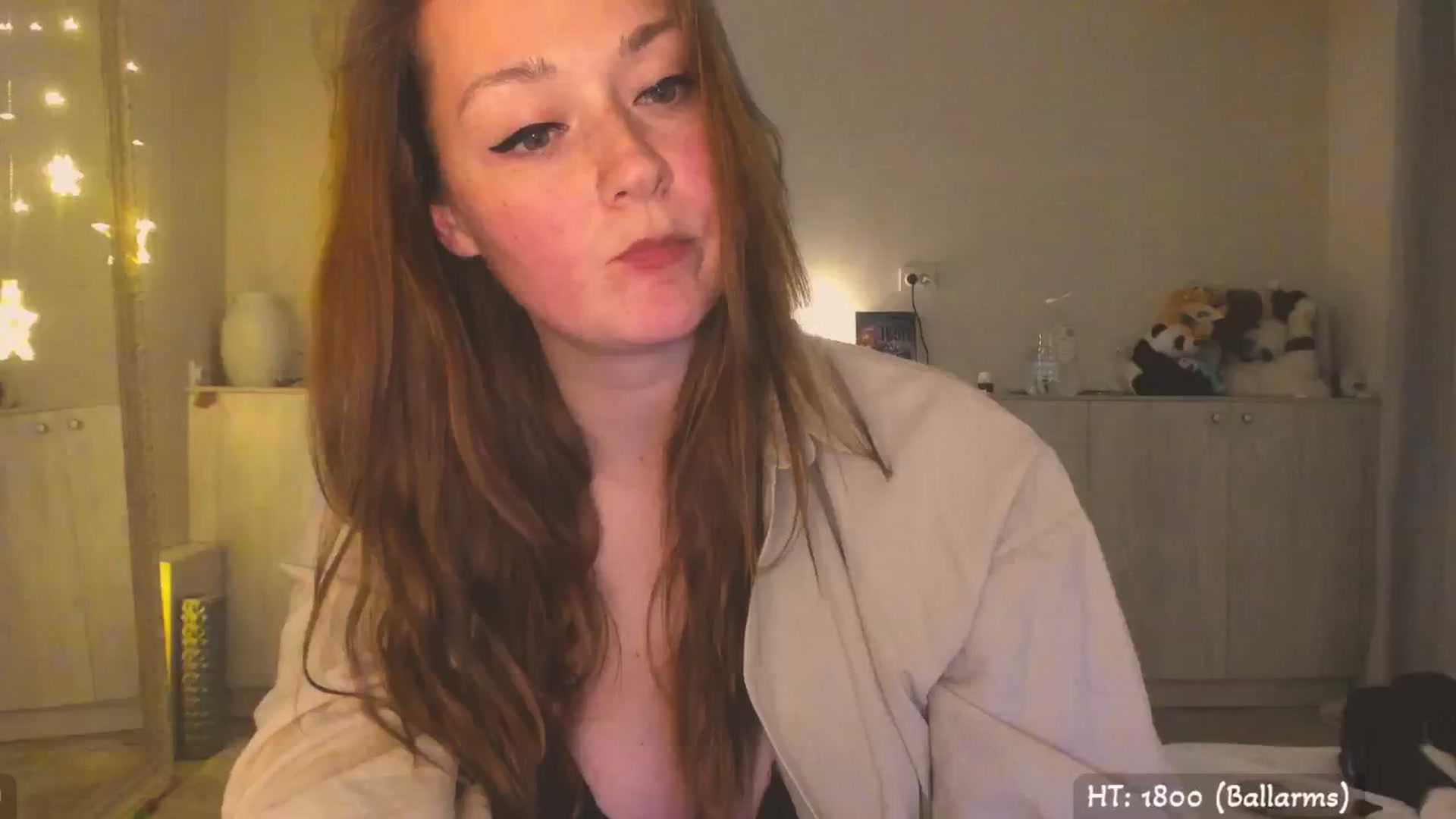 Gallery image thumbnail from Hot_Bun's myfreecams stream on, 05/05/2025, 01:52 image 3 of 20