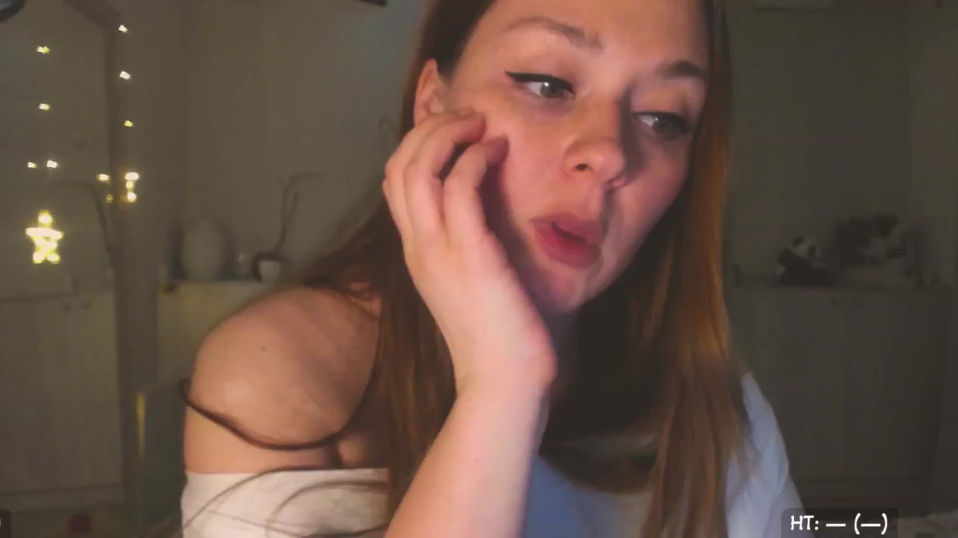 Gallery image thumbnail from Hot_Bun's myfreecams stream on, 05/13/2025, 24:00 image 16 of 20