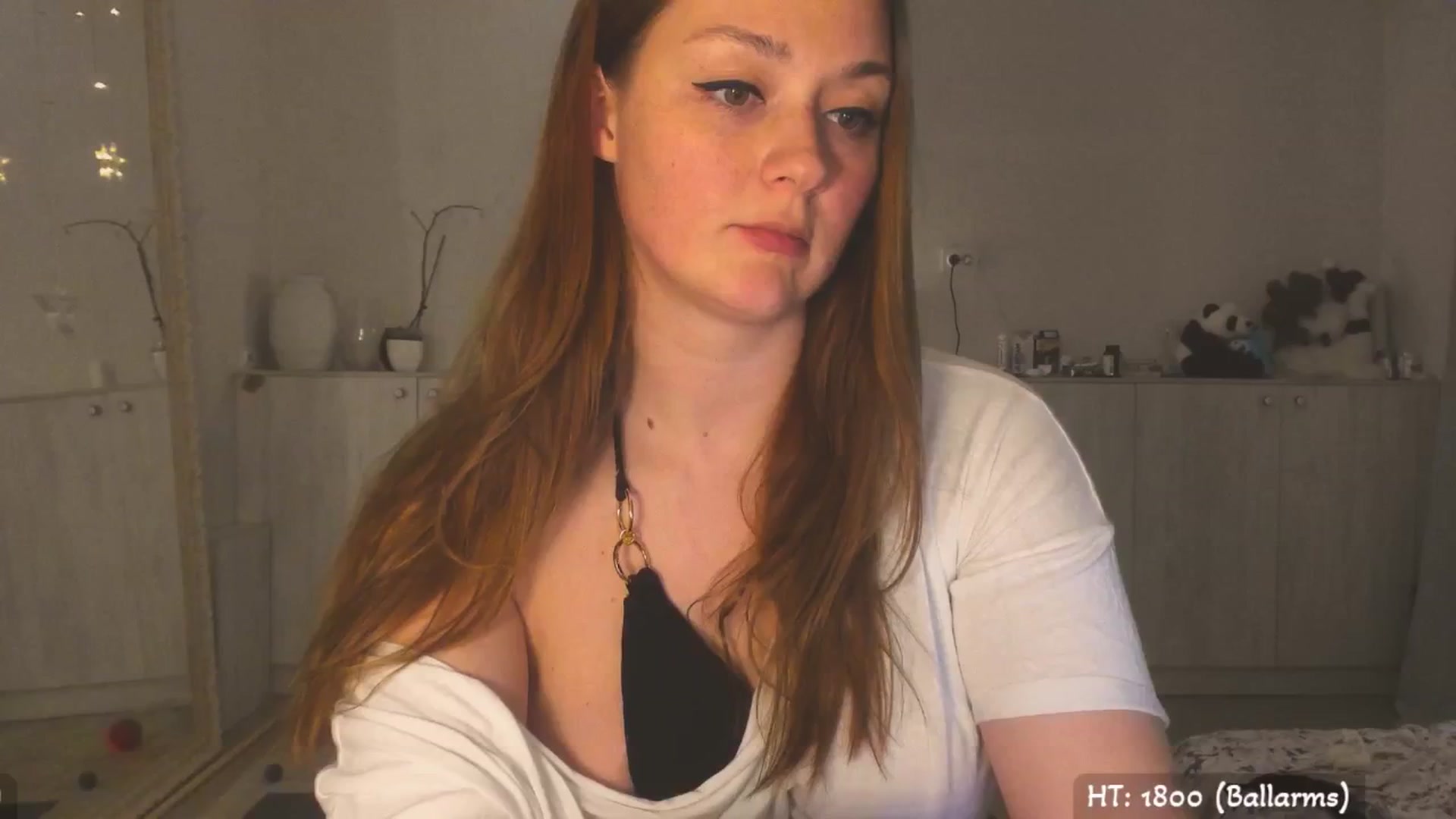 Gallery image thumbnail from Hot_Bun's myfreecams stream on, 05/13/2025, 02:01 image 11 of 20