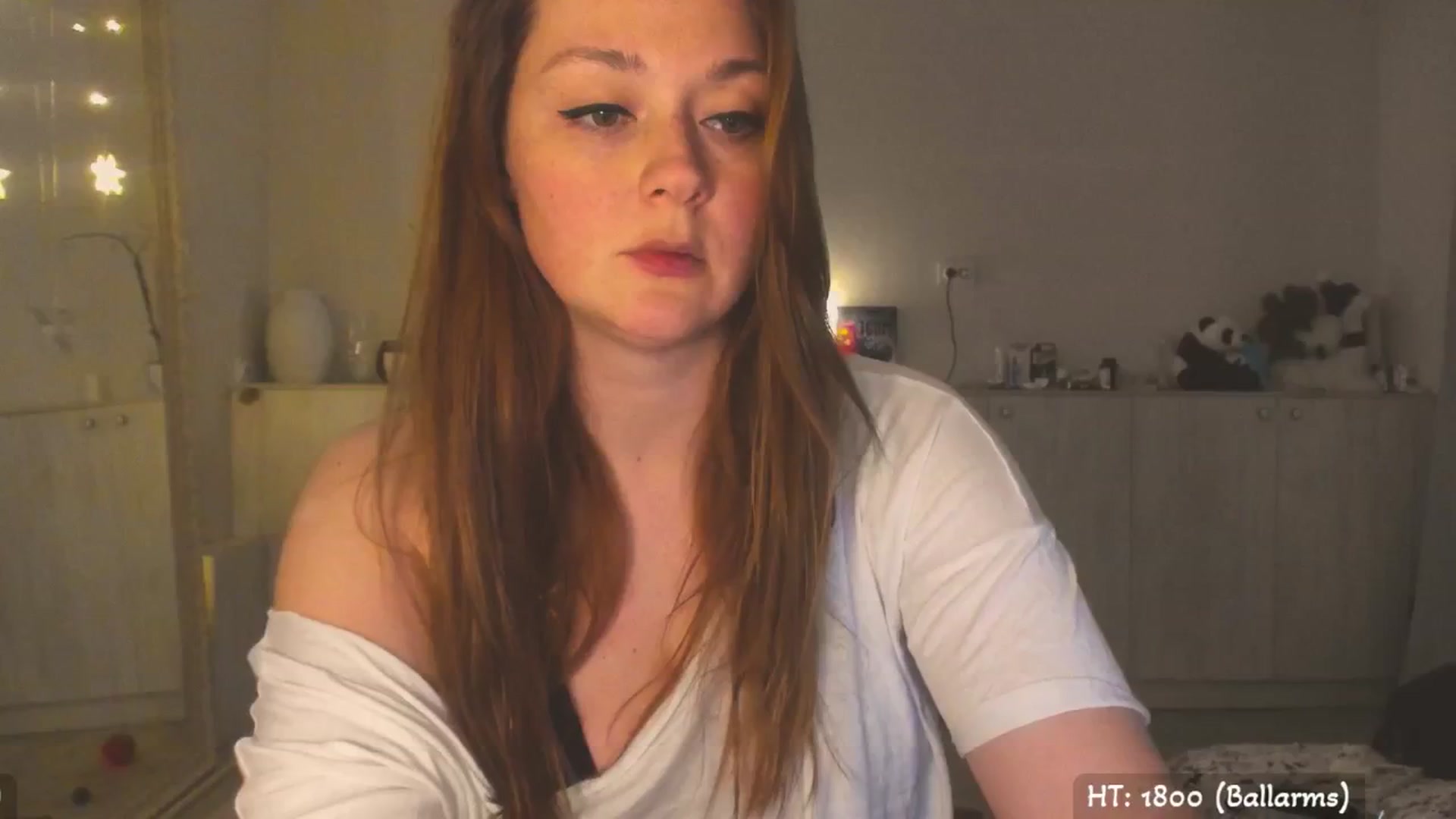 Gallery image thumbnail from Hot_Bun's myfreecams stream on, 05/13/2025, 02:01 image 5 of 20