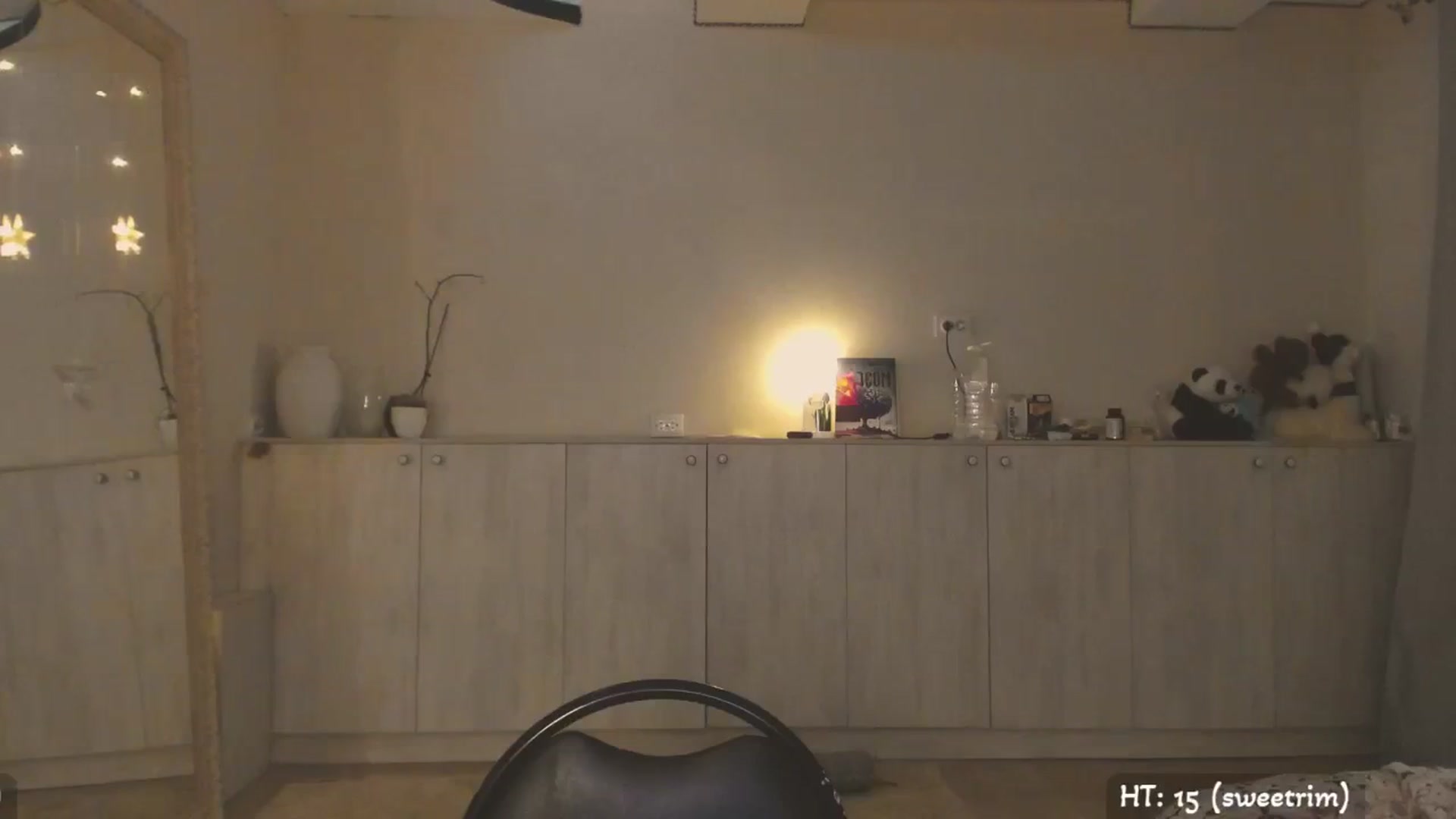 Gallery image thumbnail from Hot_Bun's myfreecams stream on, 05/14/2025, 01:43 image 8 of 20